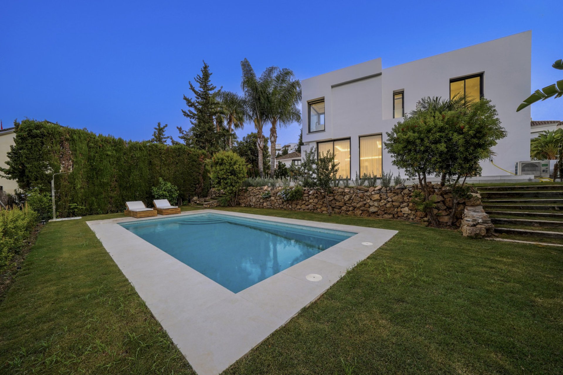 Reventa - House - Detached Villa - Marbella - Nueva Andalucia