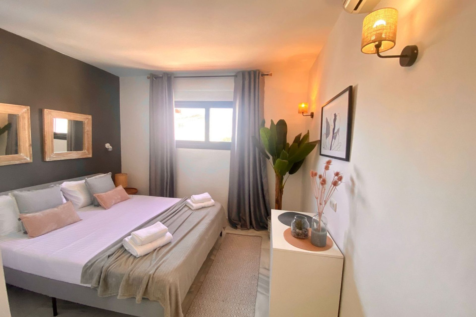 Reventa - House - Detached Villa - Marbella - Nueva Andalucia