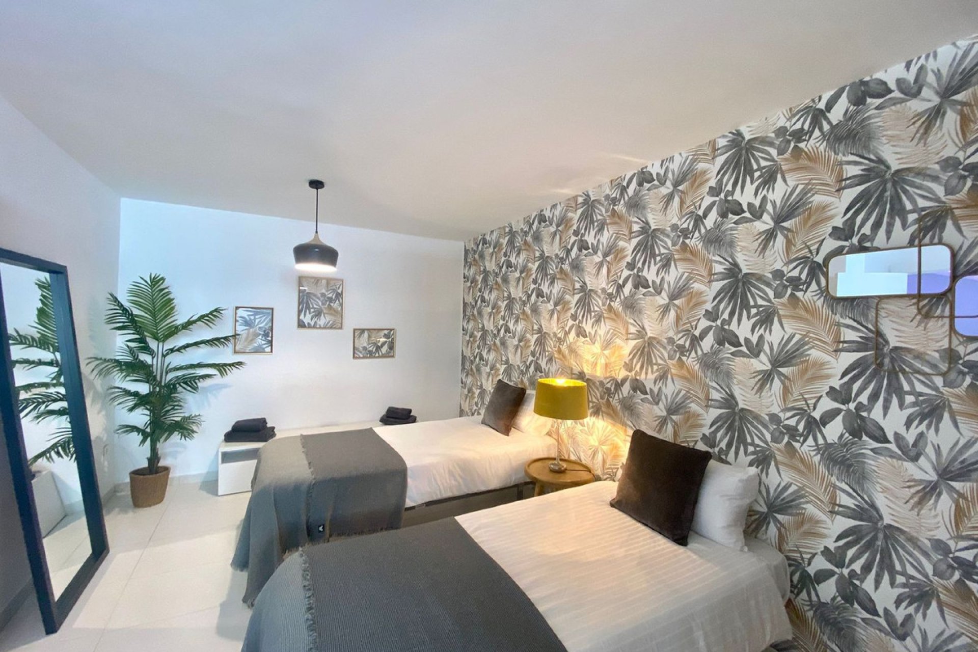 Reventa - House - Detached Villa - Marbella - Nueva Andalucia