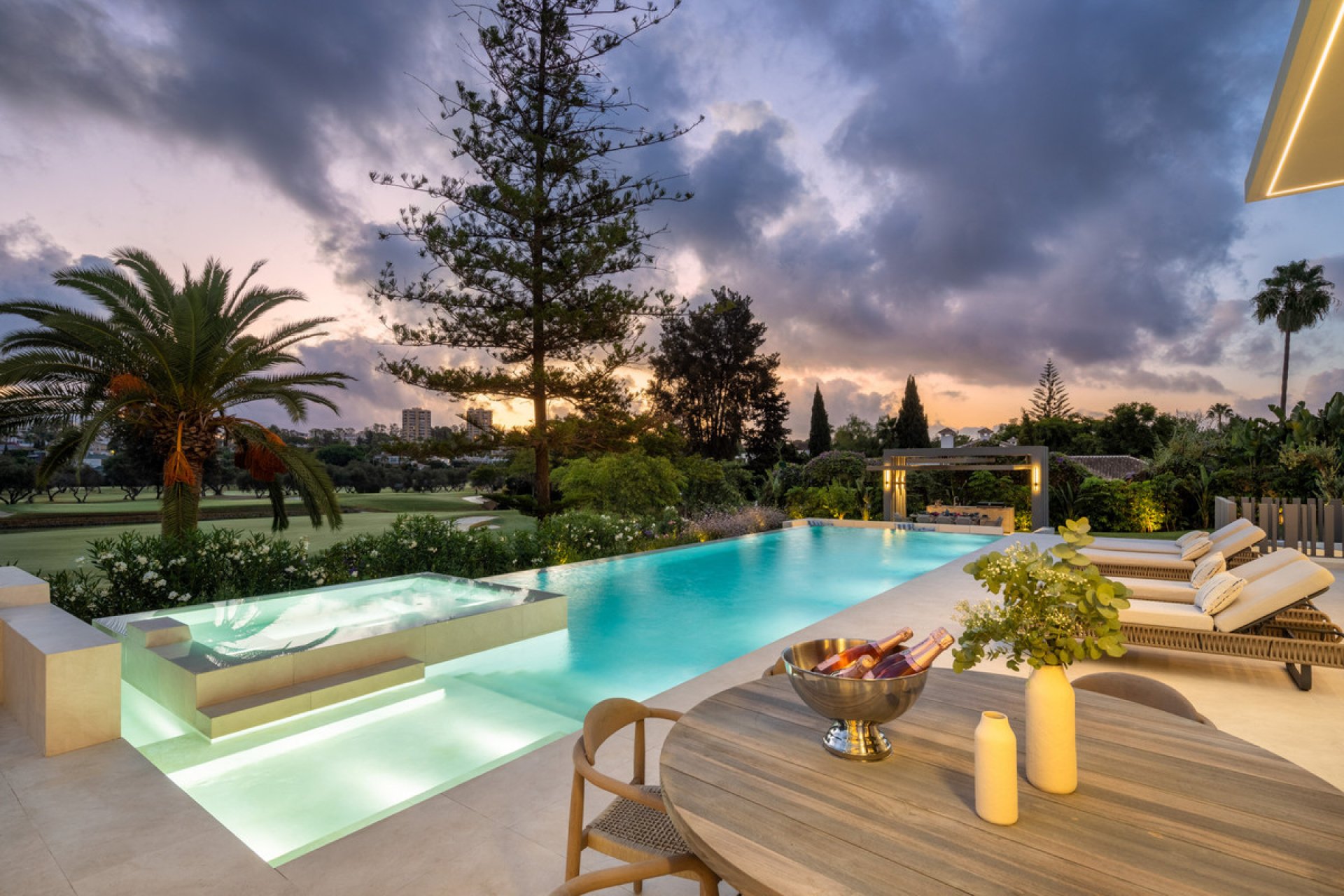 Reventa - House - Detached Villa - Marbella - Nueva Andalucia