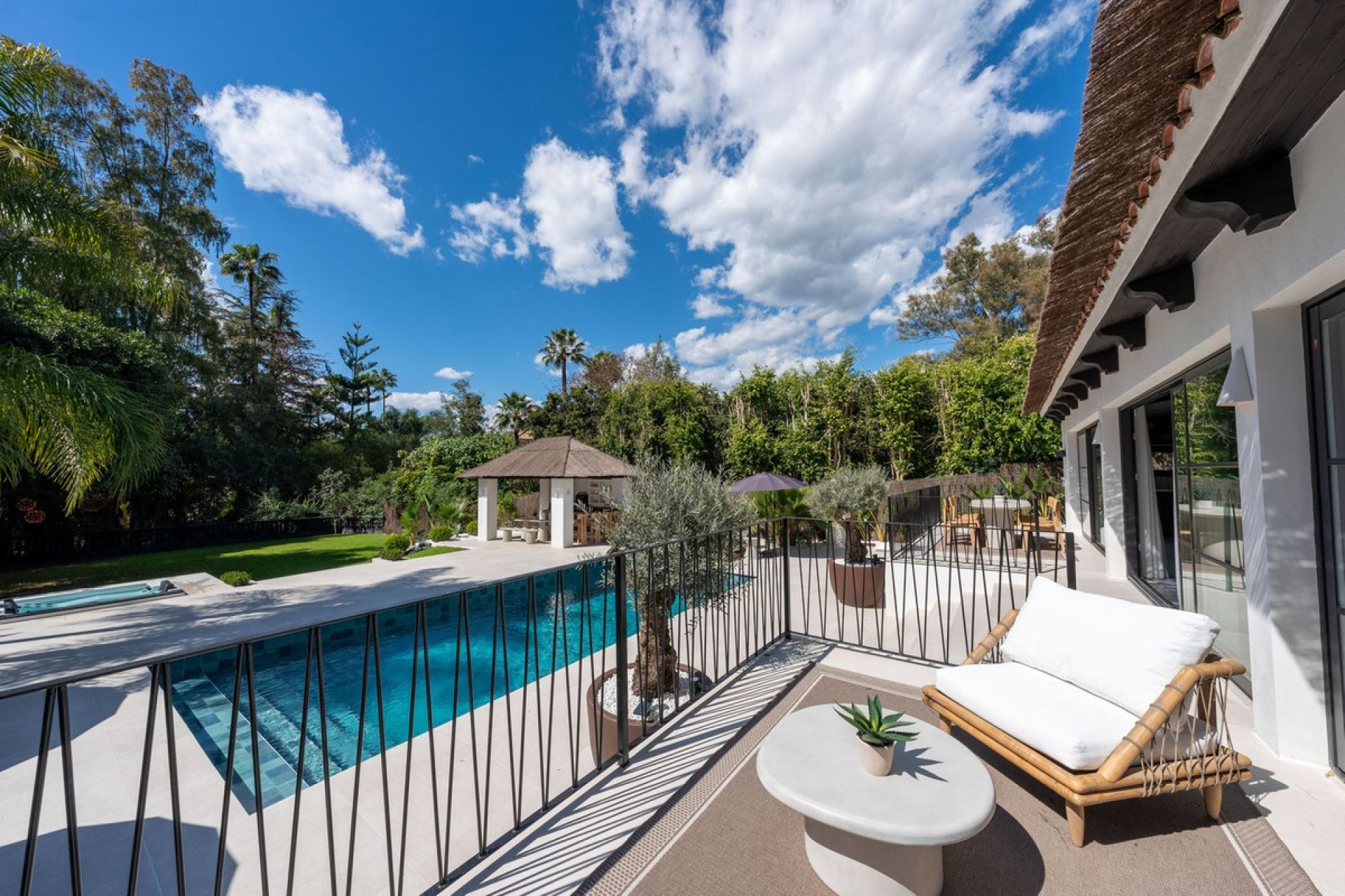 Reventa - House - Detached Villa - Marbella - Nueva Andalucia