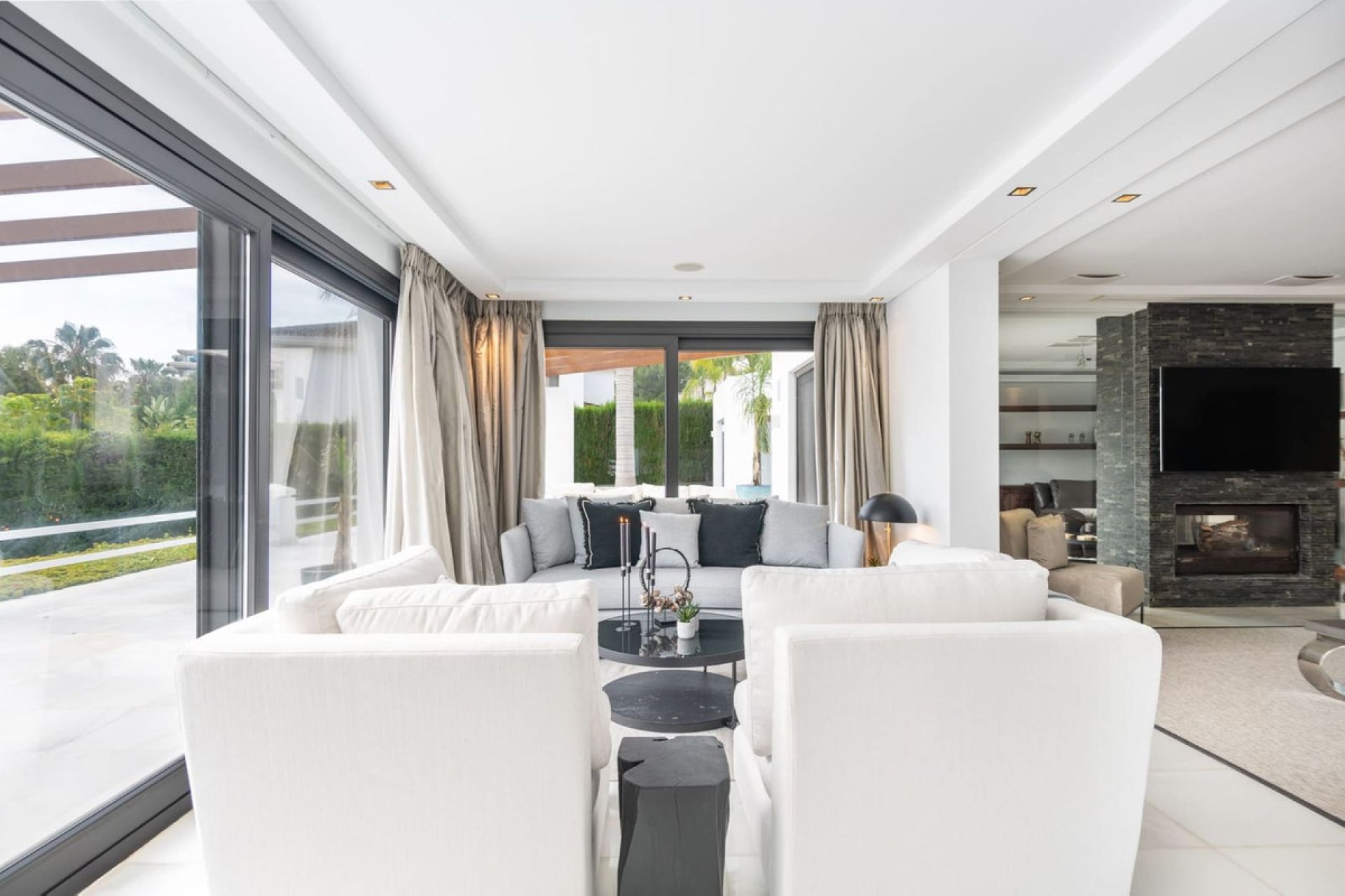 Reventa - House - Detached Villa - Marbella - Nueva Andalucia