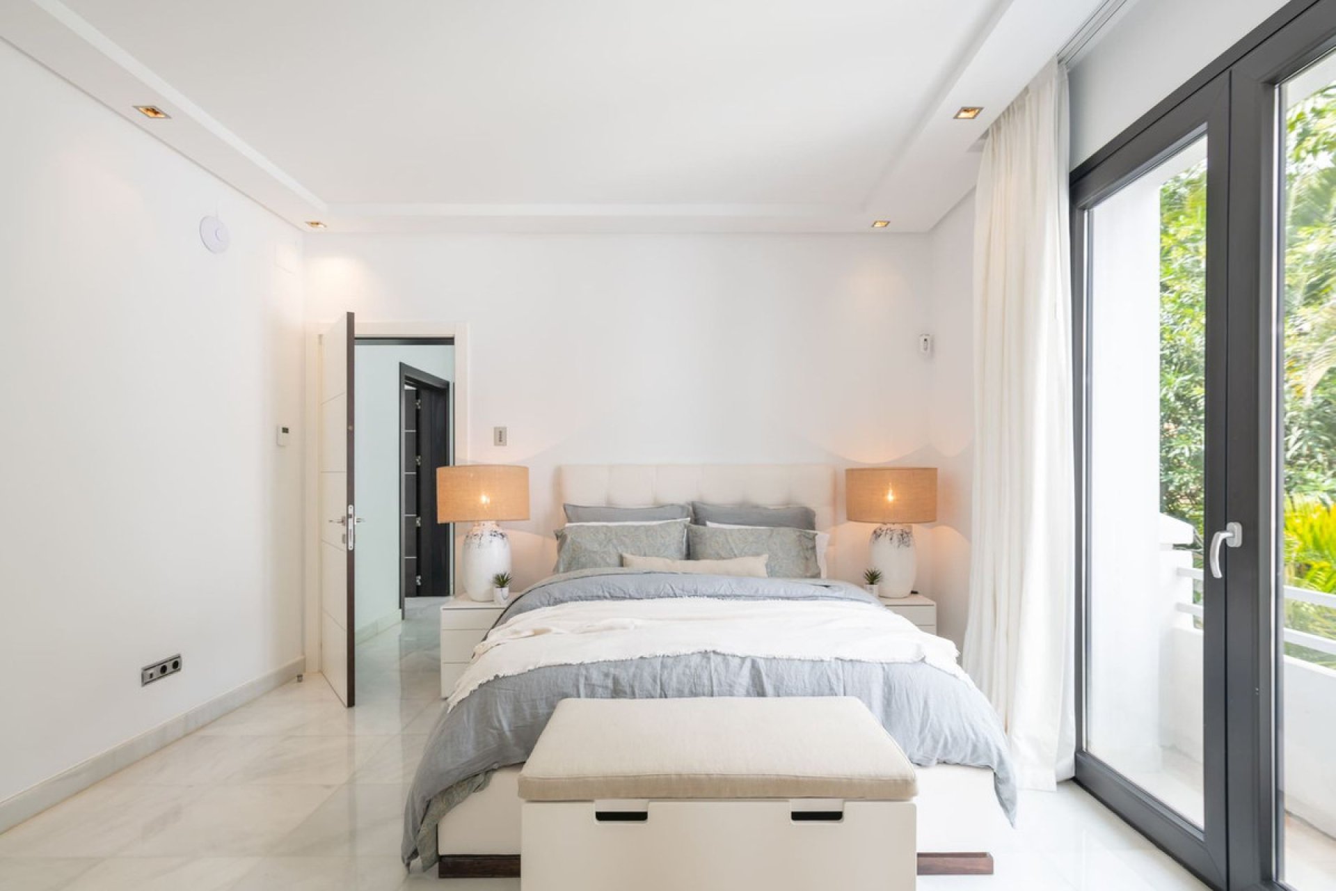 Reventa - House - Detached Villa - Marbella - Nueva Andalucia