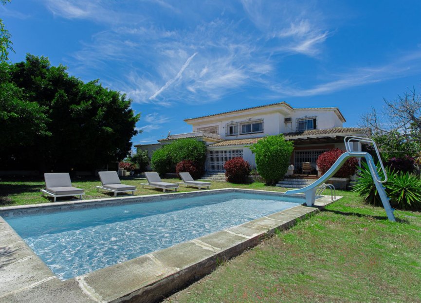 Reventa - House - Detached Villa - Marbella - Nueva Andalucia