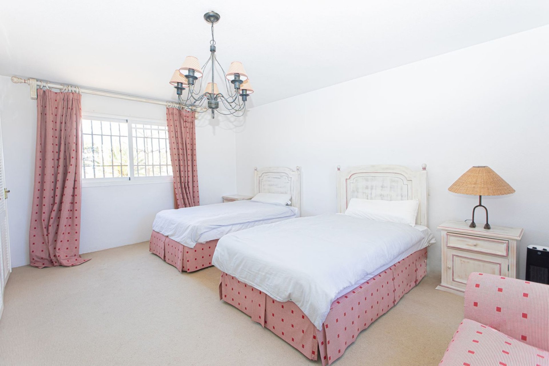 Reventa - House - Detached Villa - Marbella - Nueva Andalucia