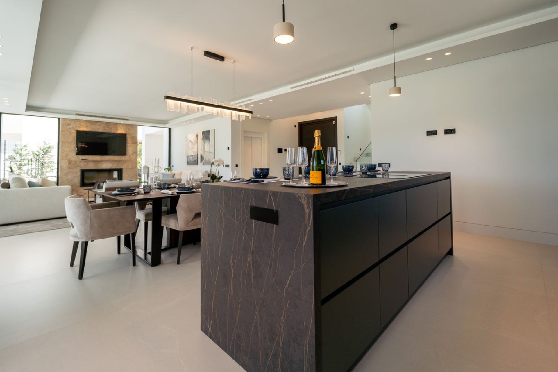 Reventa - House - Detached Villa - Marbella - Nueva Andalucia