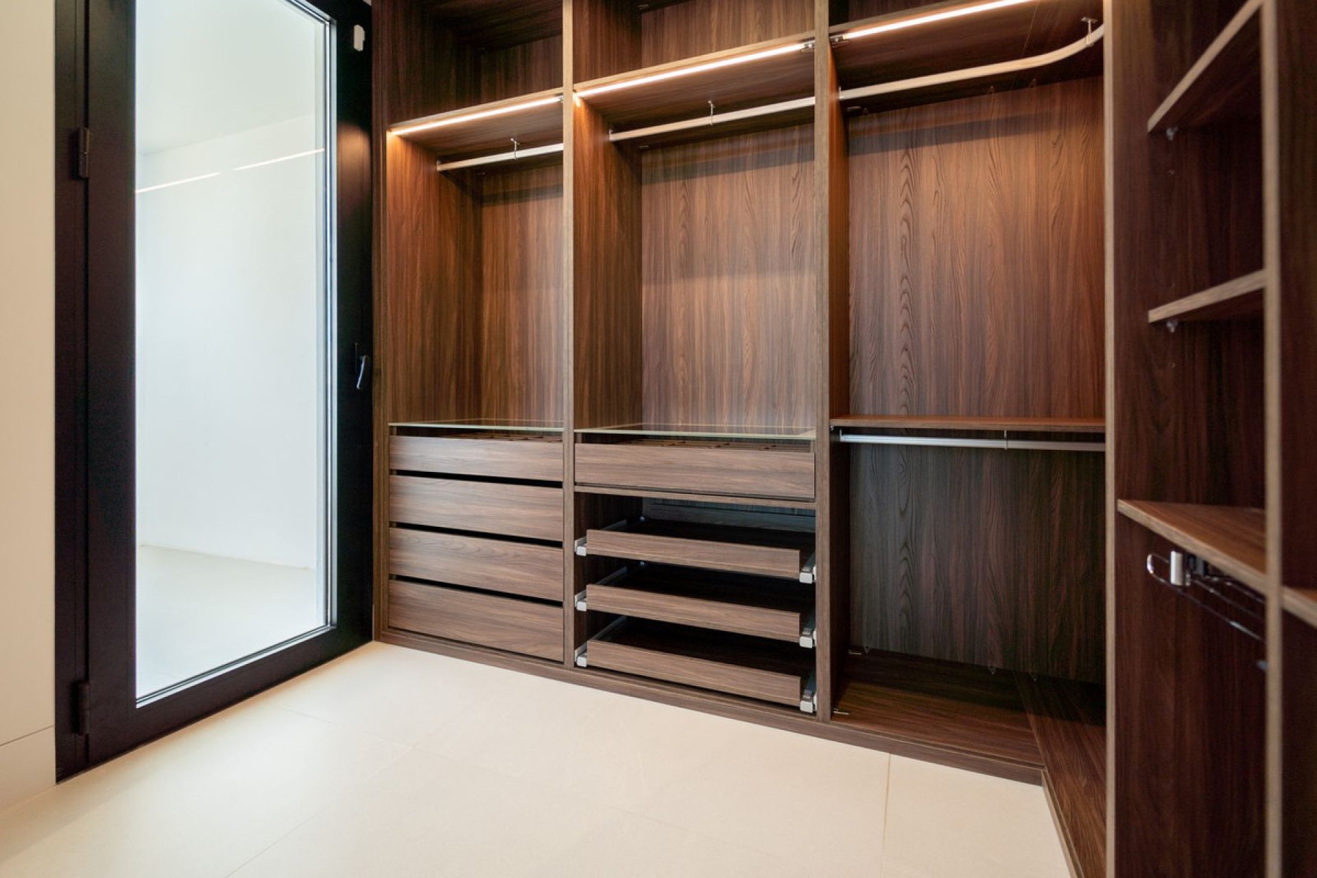 Reventa - House - Detached Villa - Marbella - Nueva Andalucia