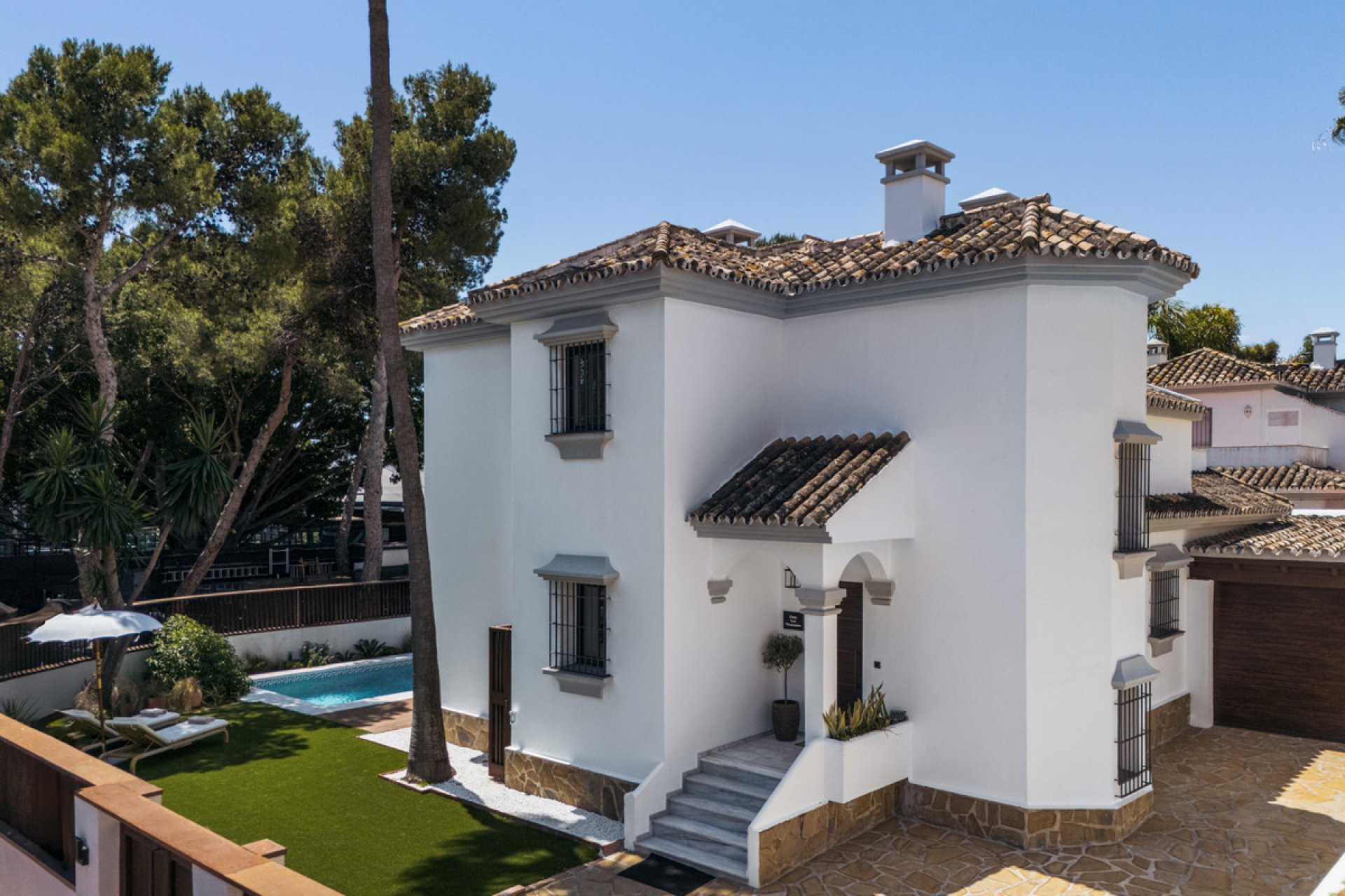 Reventa - House - Detached Villa - Marbella - Nueva Andalucia
