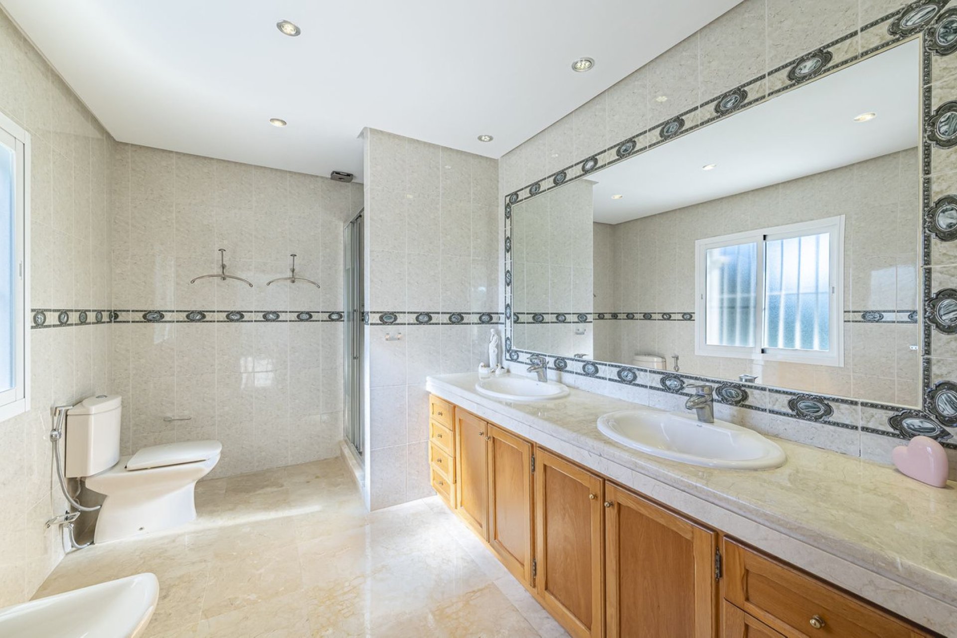 Reventa - House - Detached Villa - Marbella - Nueva Andalucia