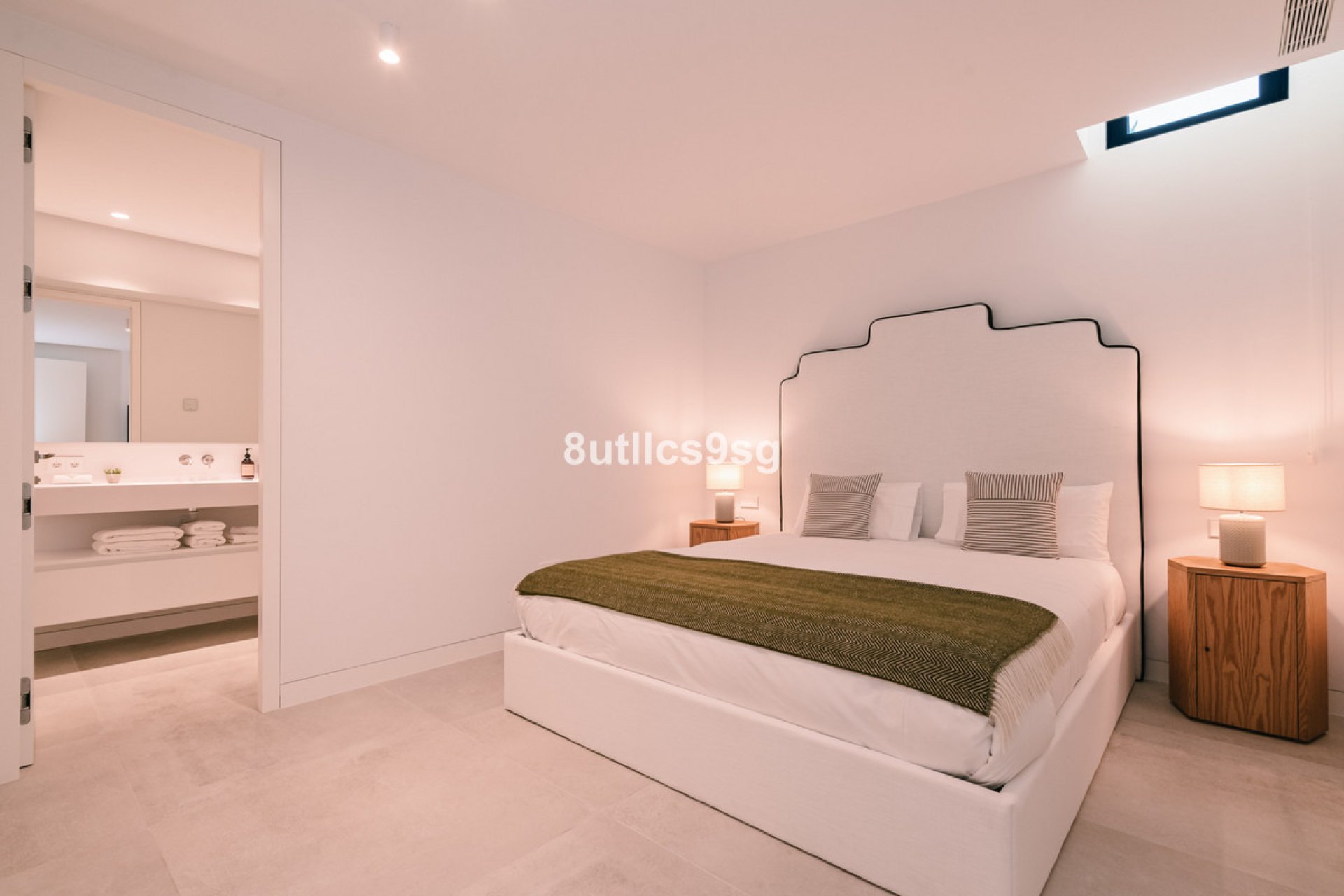 Reventa - House - Detached Villa - Marbella - Nueva Andalucia