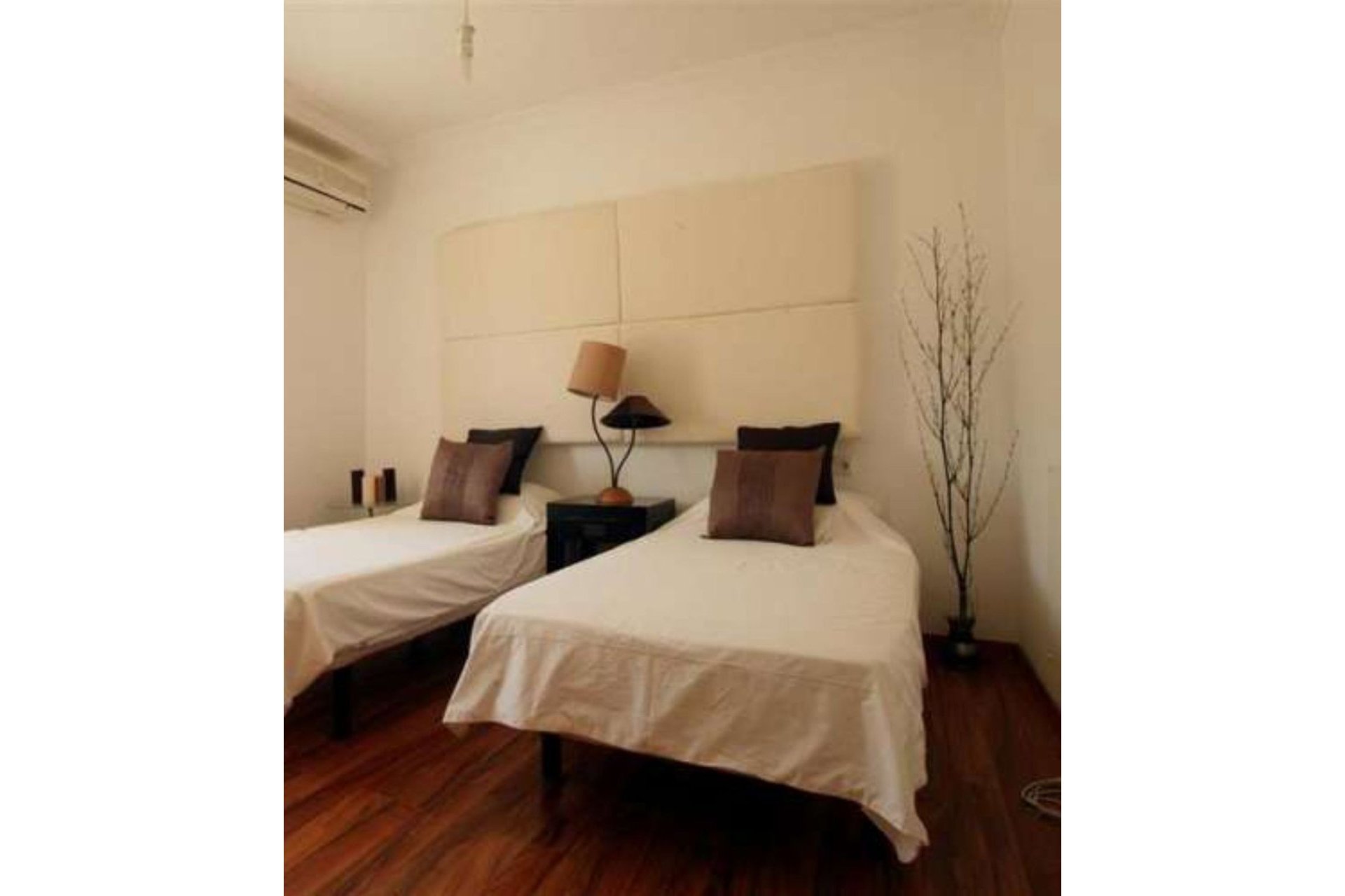 Reventa - House - Detached Villa - Marbella - Nueva Andalucia