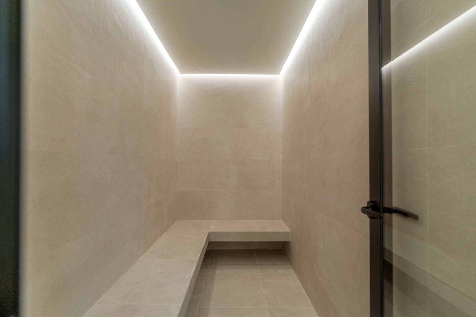 Reventa - House - Detached Villa - Marbella - Nueva Andalucia