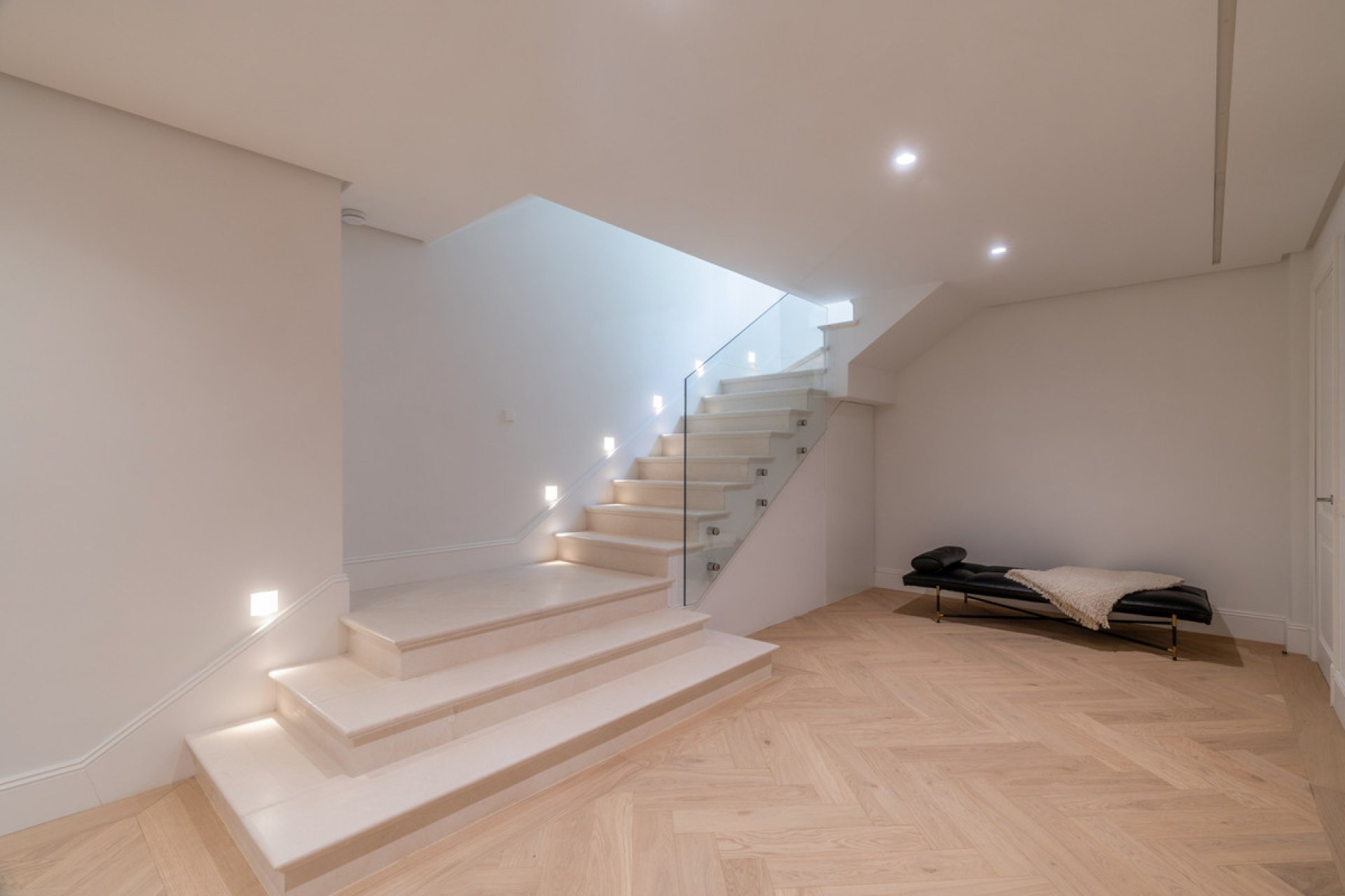 Reventa - House - Detached Villa - Marbella - Nueva Andalucia