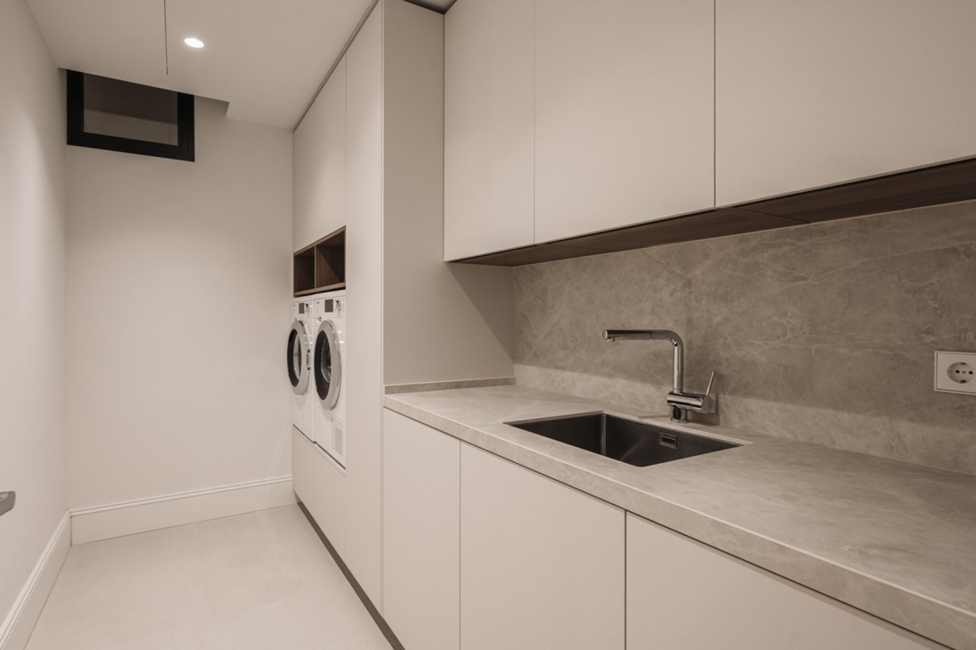 Reventa - House - Detached Villa - Marbella - Nueva Andalucia