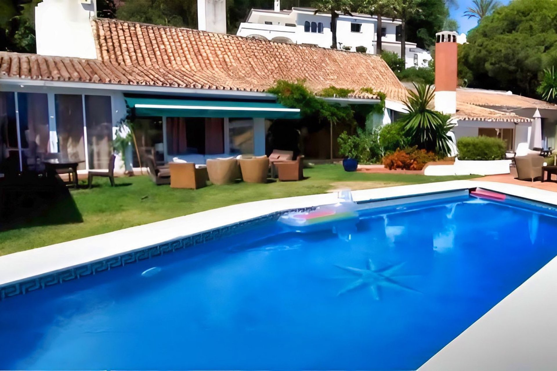 Reventa - House - Detached Villa - Marbella - Nueva Andalucia