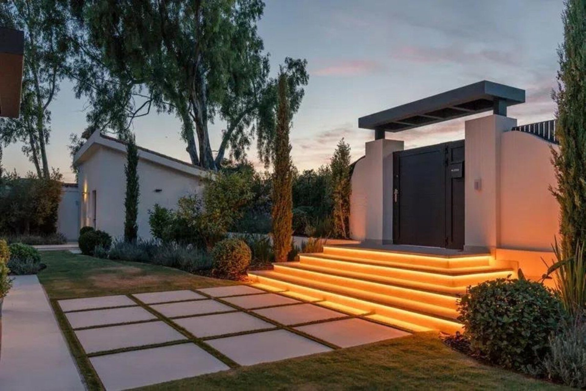 Reventa - House - Detached Villa - Marbella - Puerto Banús