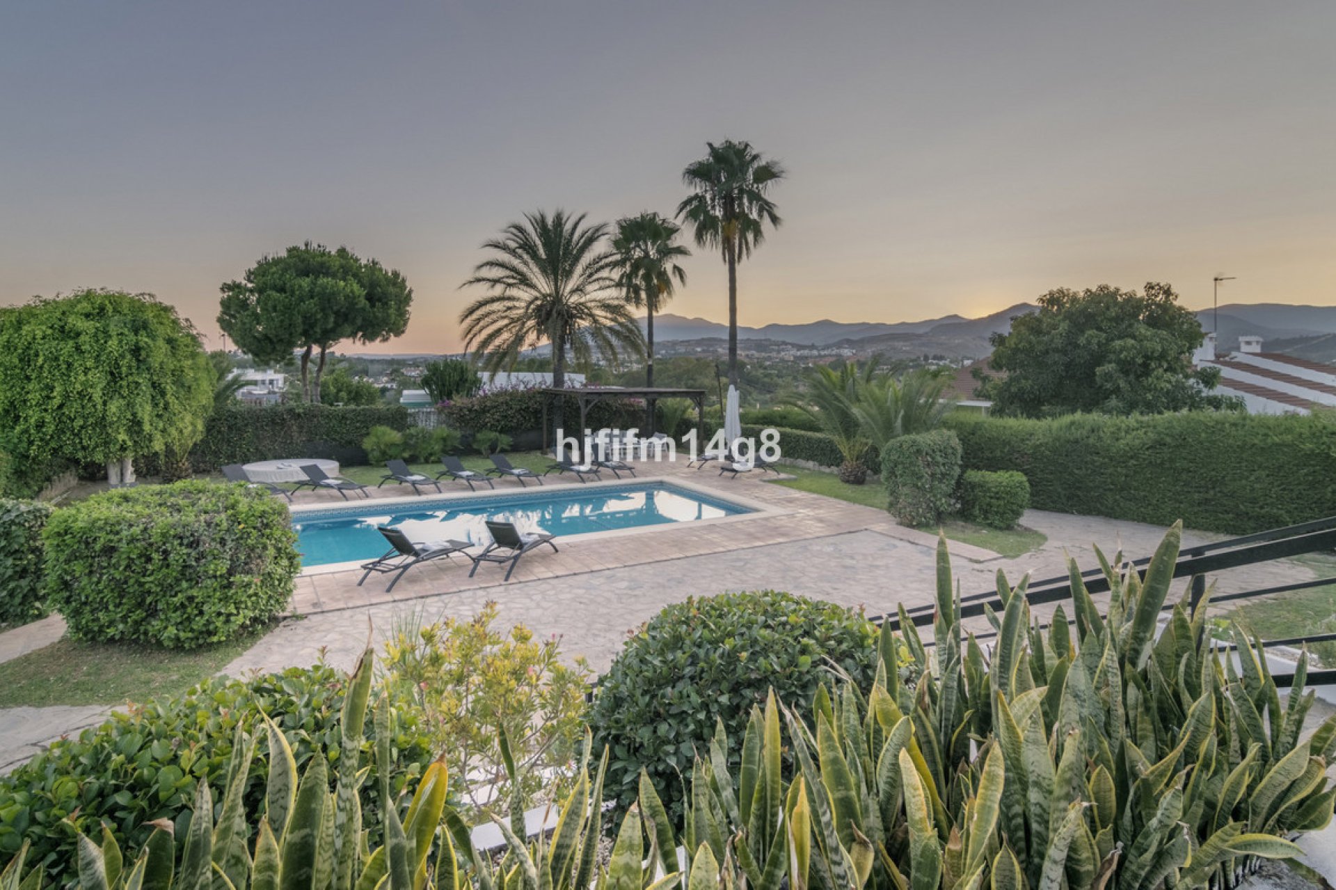 Reventa - House - Detached Villa - Marbella - San Pedro De Alcantara