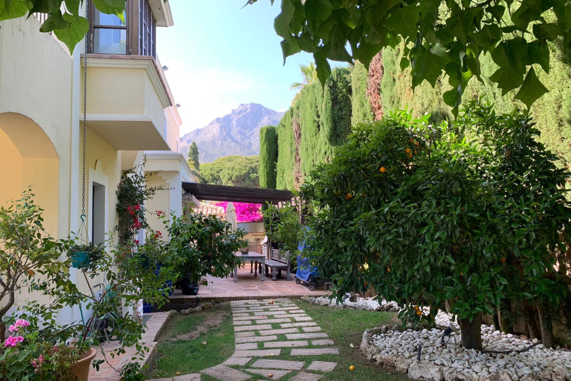 Reventa - House - Detached Villa - Marbella - Sierra Blanca