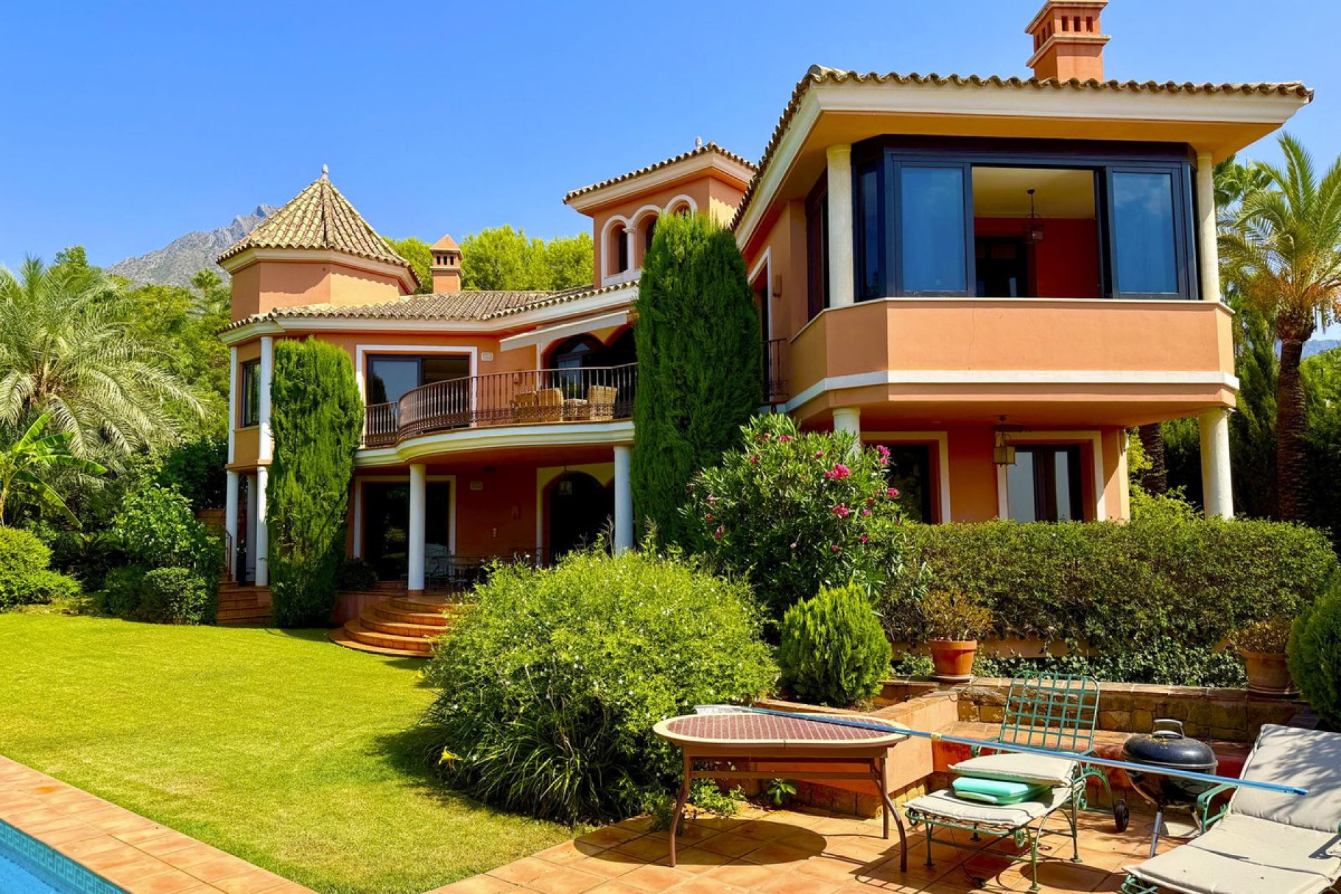 Reventa - House - Detached Villa - Marbella - Sierra Blanca