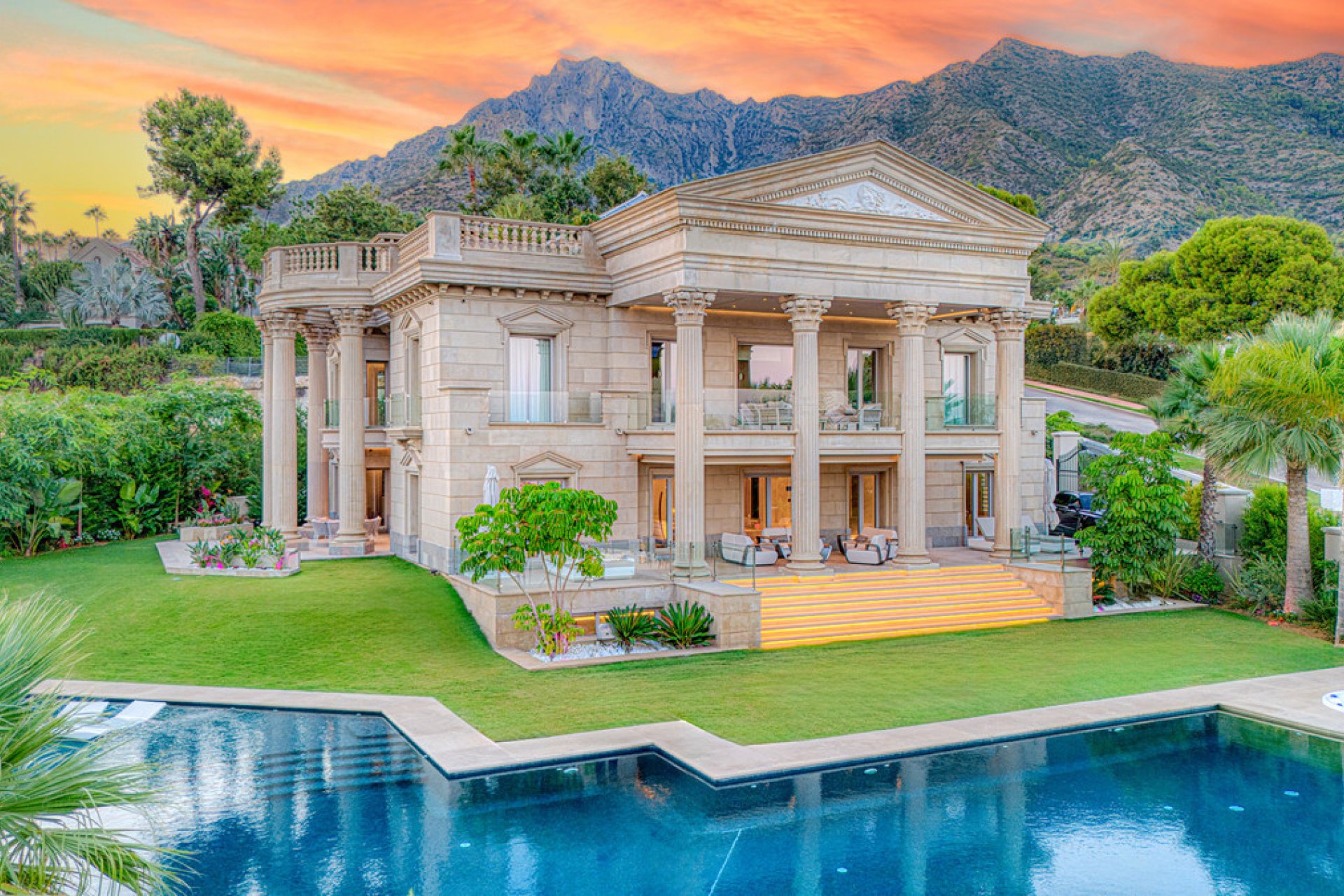 Reventa - House - Detached Villa - Marbella - Sierra Blanca