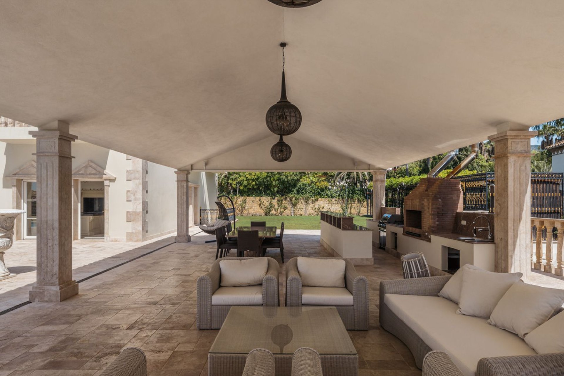 Reventa - House - Detached Villa - Marbella - Sierra Blanca