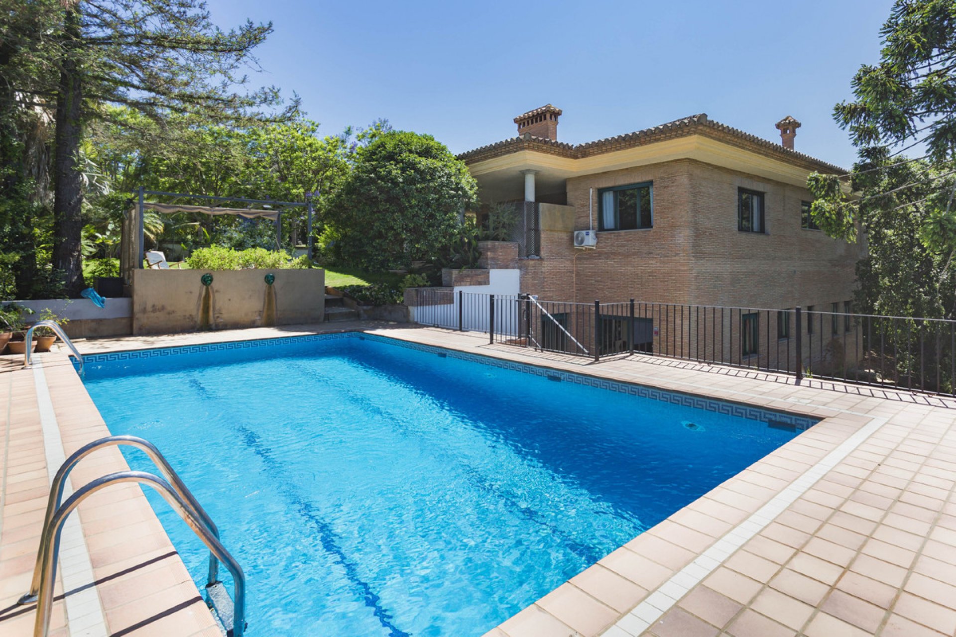 Reventa - House - Detached Villa - Sotogrande