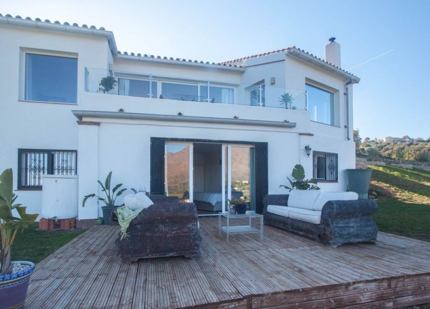 Reventa - House - Finca - Cortijo - Casares - Casares Centro