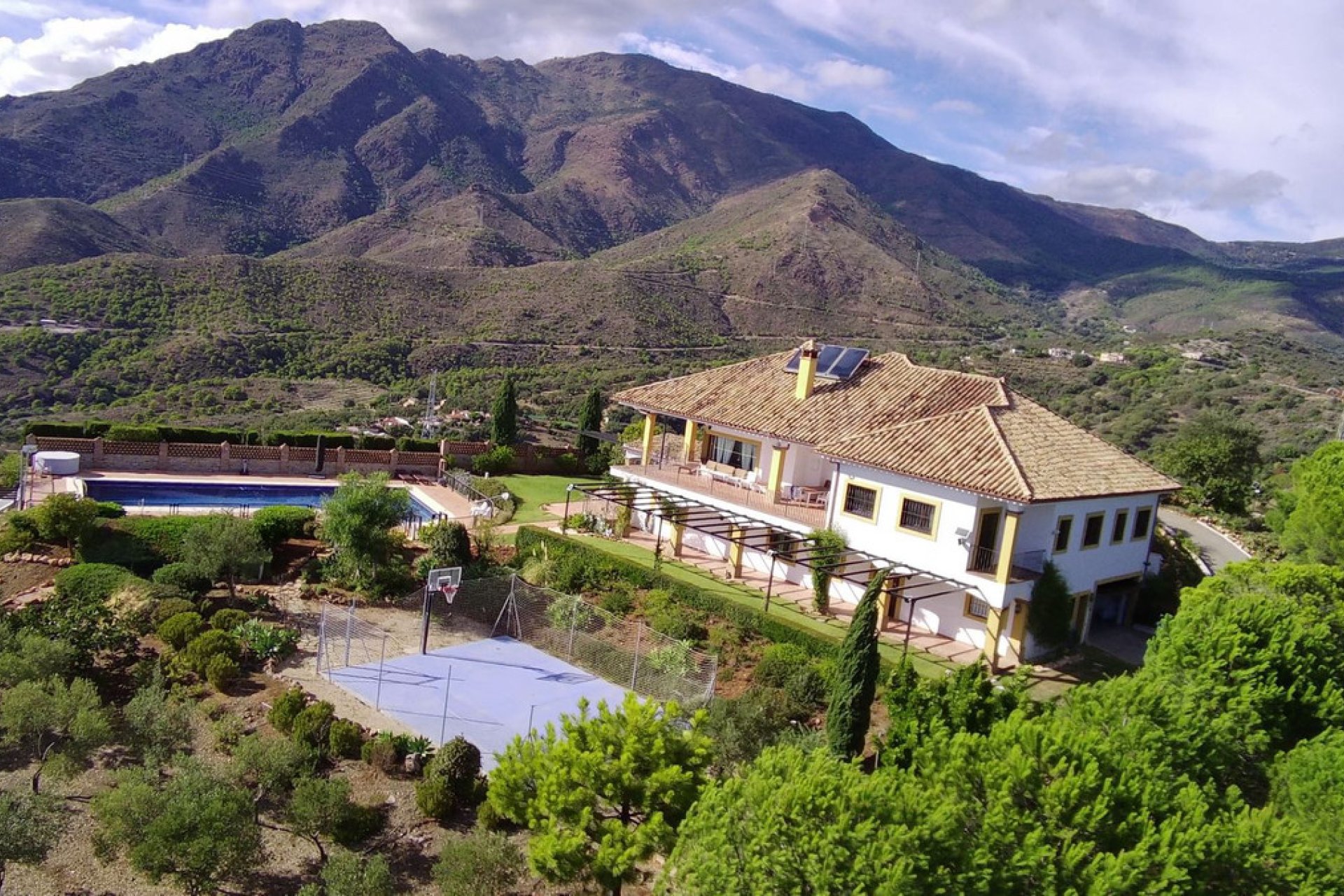 Reventa - House - Finca - Cortijo - Estepona - Estepona Centro