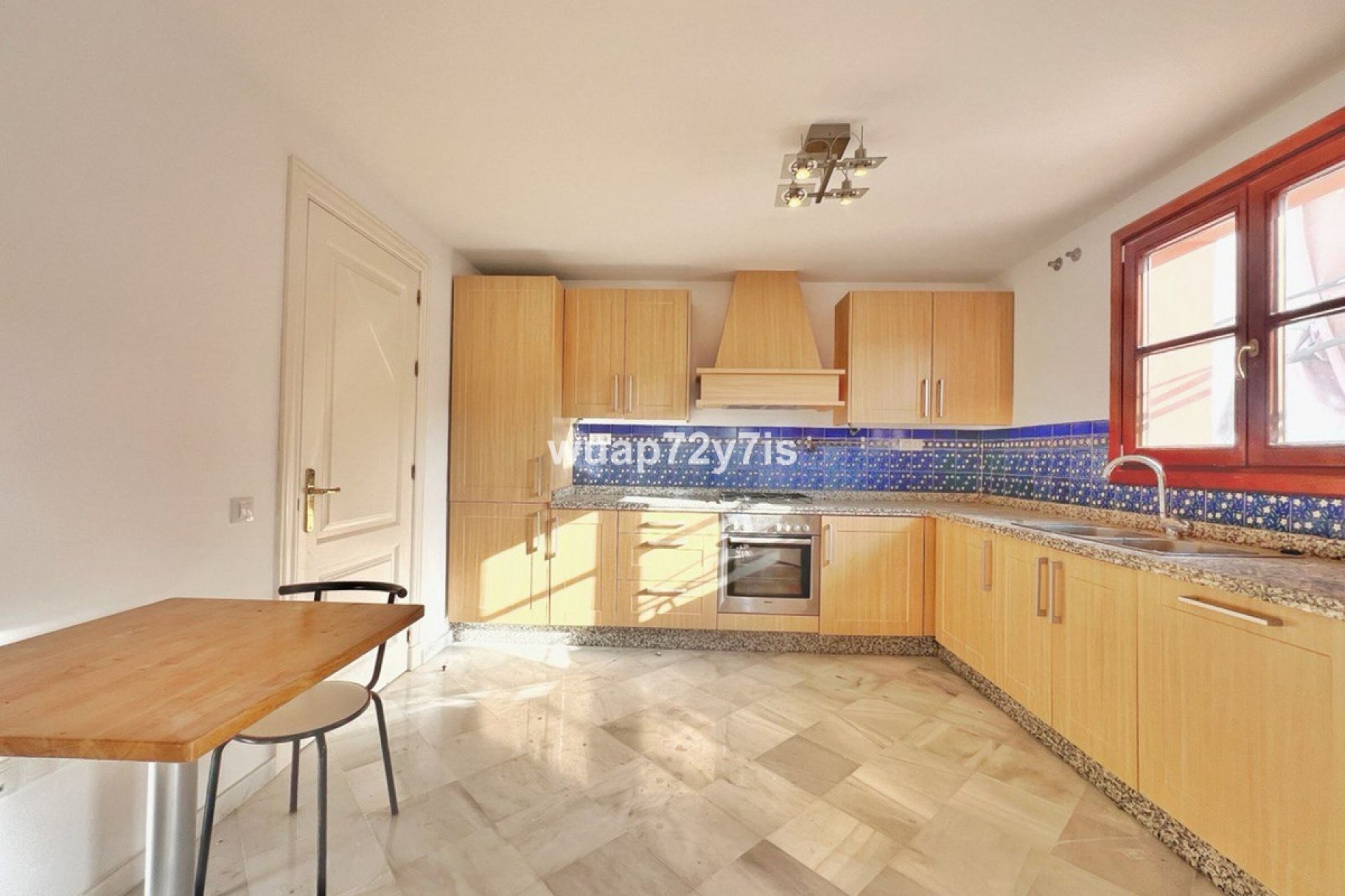 Reventa - House - Semi-Detached House - Benahavís - Benahavís Centro