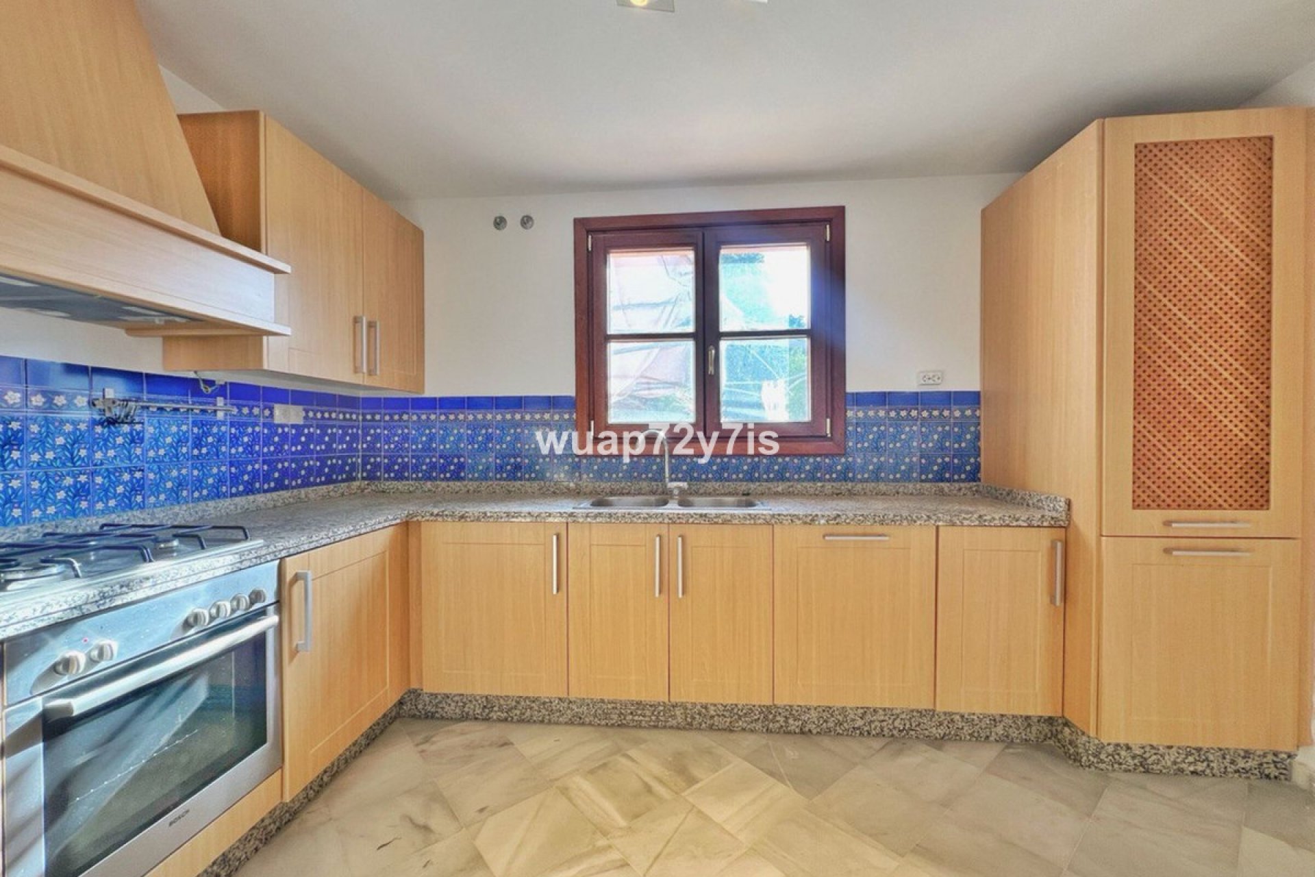 Reventa - House - Semi-Detached House - Benahavís - Benahavís Centro