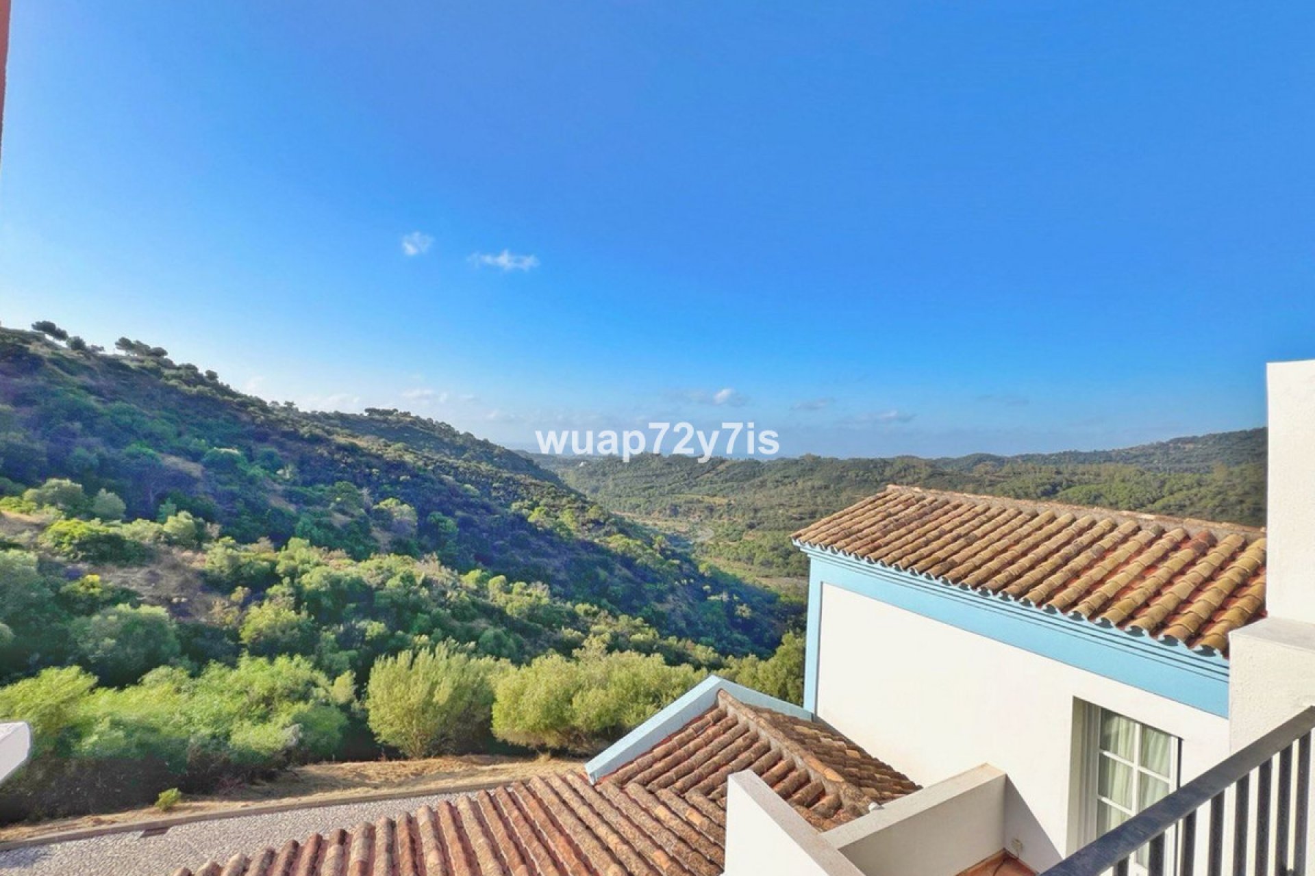 Reventa - House - Semi-Detached House - Benahavís - Benahavís Centro