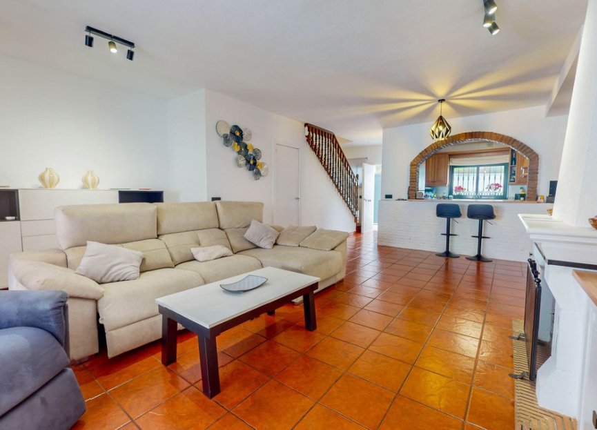 Reventa - House - Semi-Detached House - Benahavís - Benahavís Centro