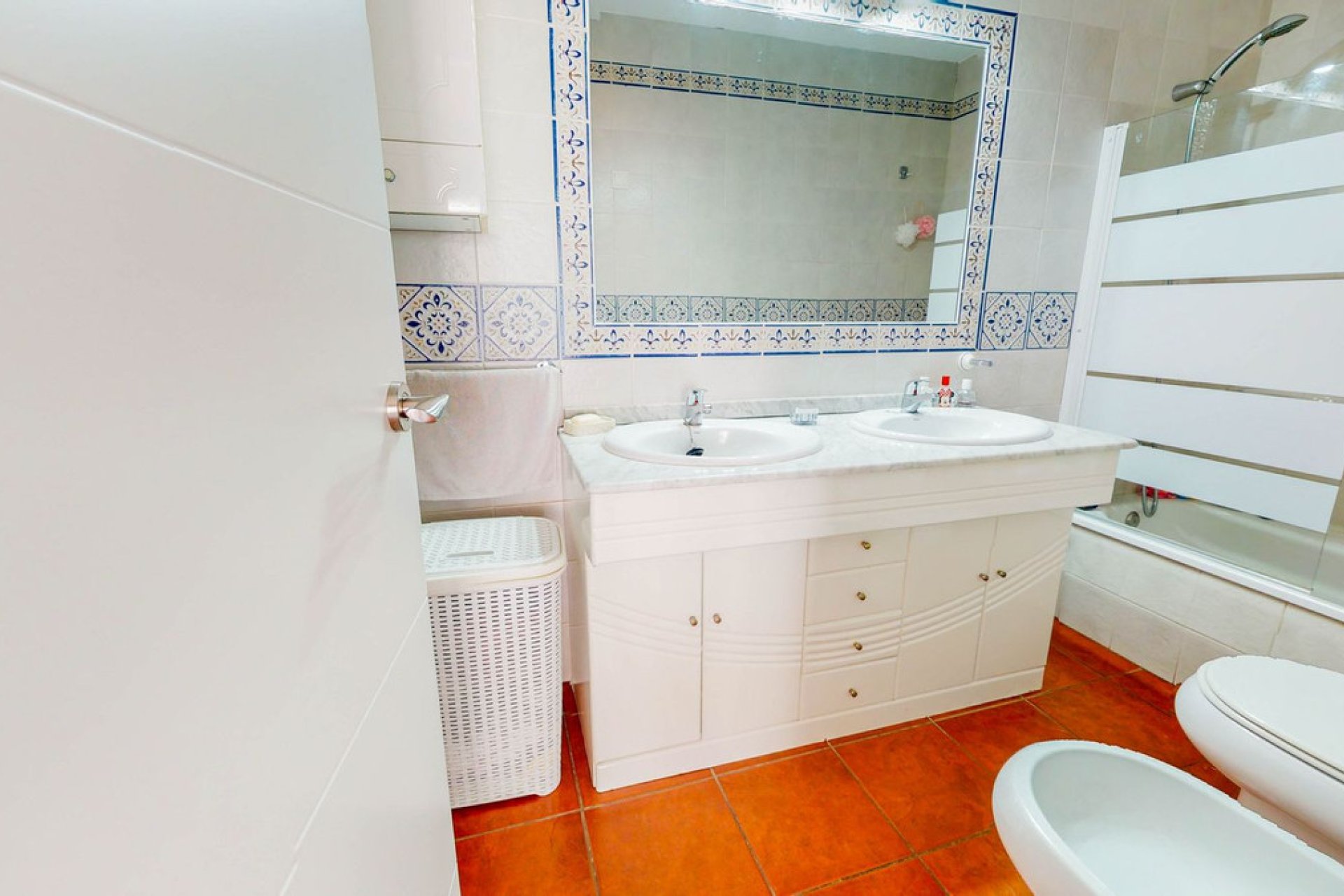 Reventa - House - Semi-Detached House - Benahavís - Benahavís Centro