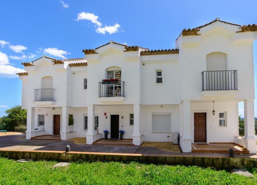 Reventa - House - Semi-Detached House - Benahavís - Benahavís Centro