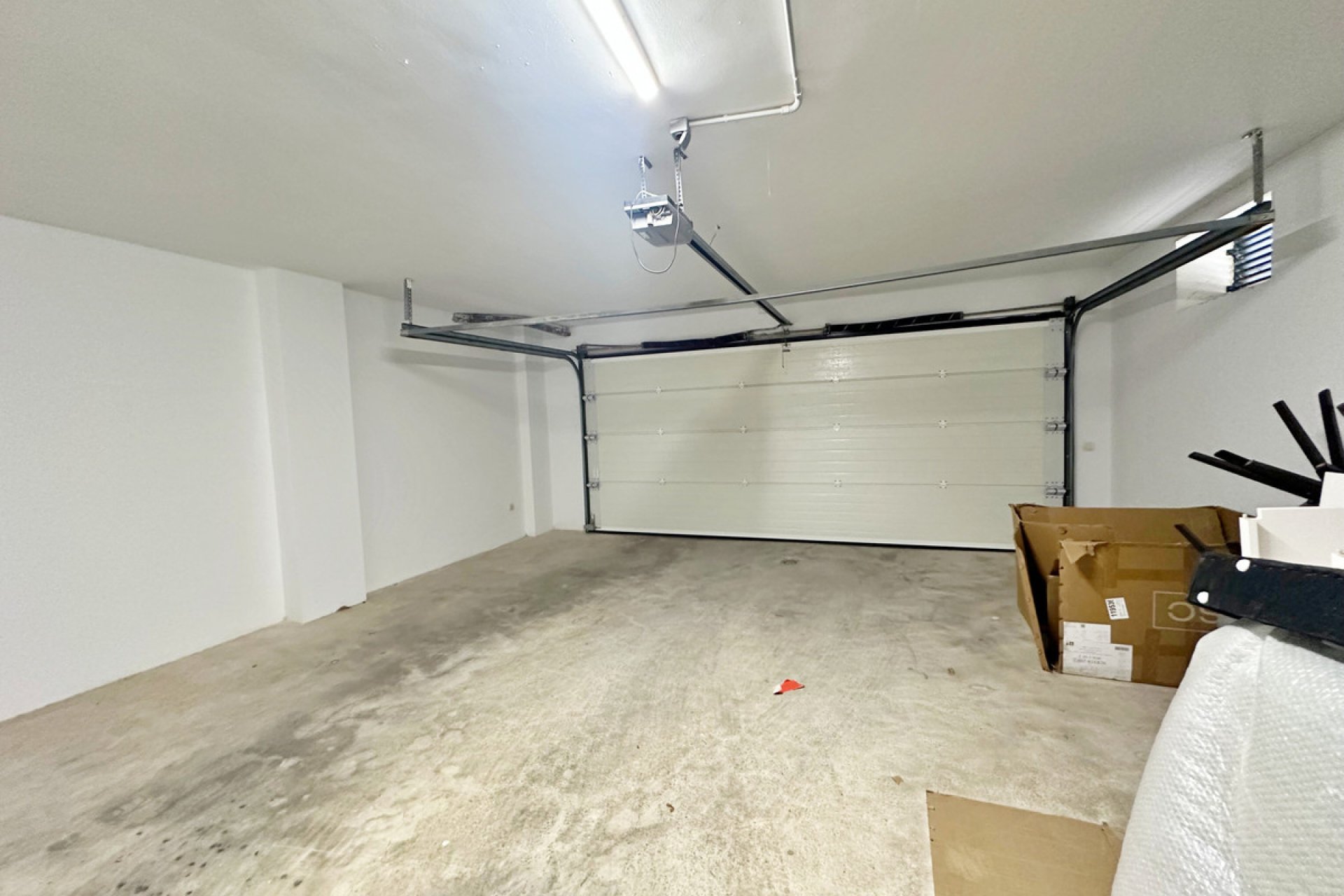 Reventa - House - Semi-Detached House - Benahavís - Benahavís Centro