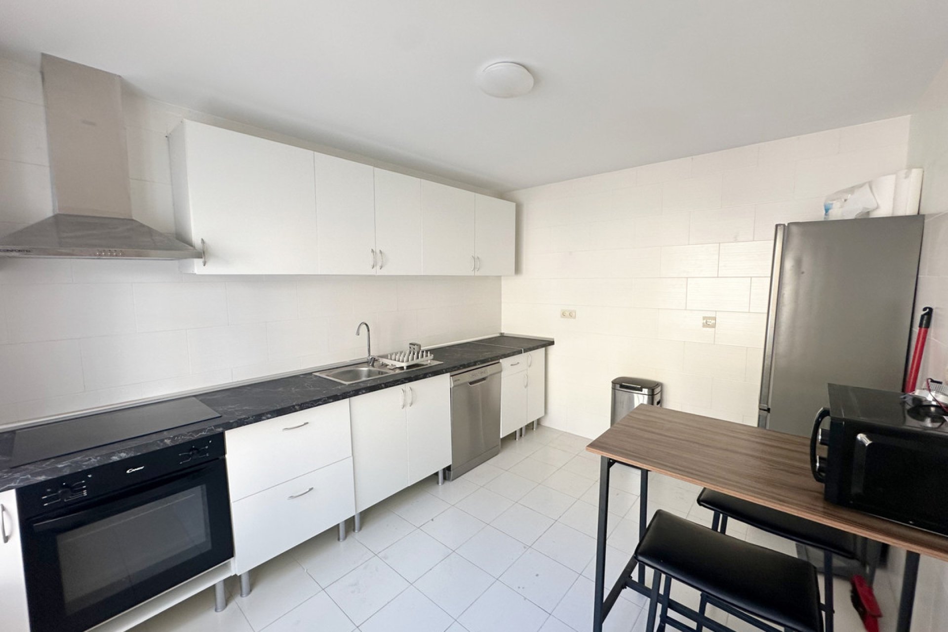 Reventa - House - Semi-Detached House - Benahavís - Benahavís Centro