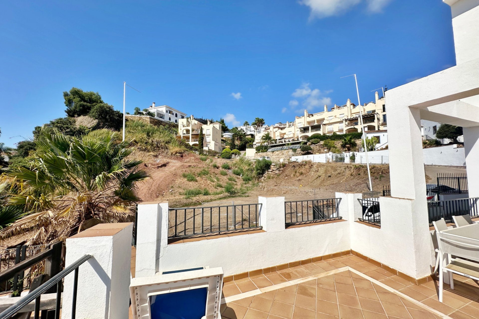 Reventa - House - Semi-Detached House - Benahavís - Benahavís Centro