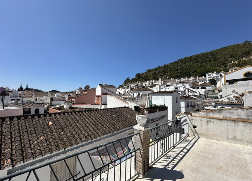 Reventa - House - Semi-Detached House - Benahavís - Benahavís Centro