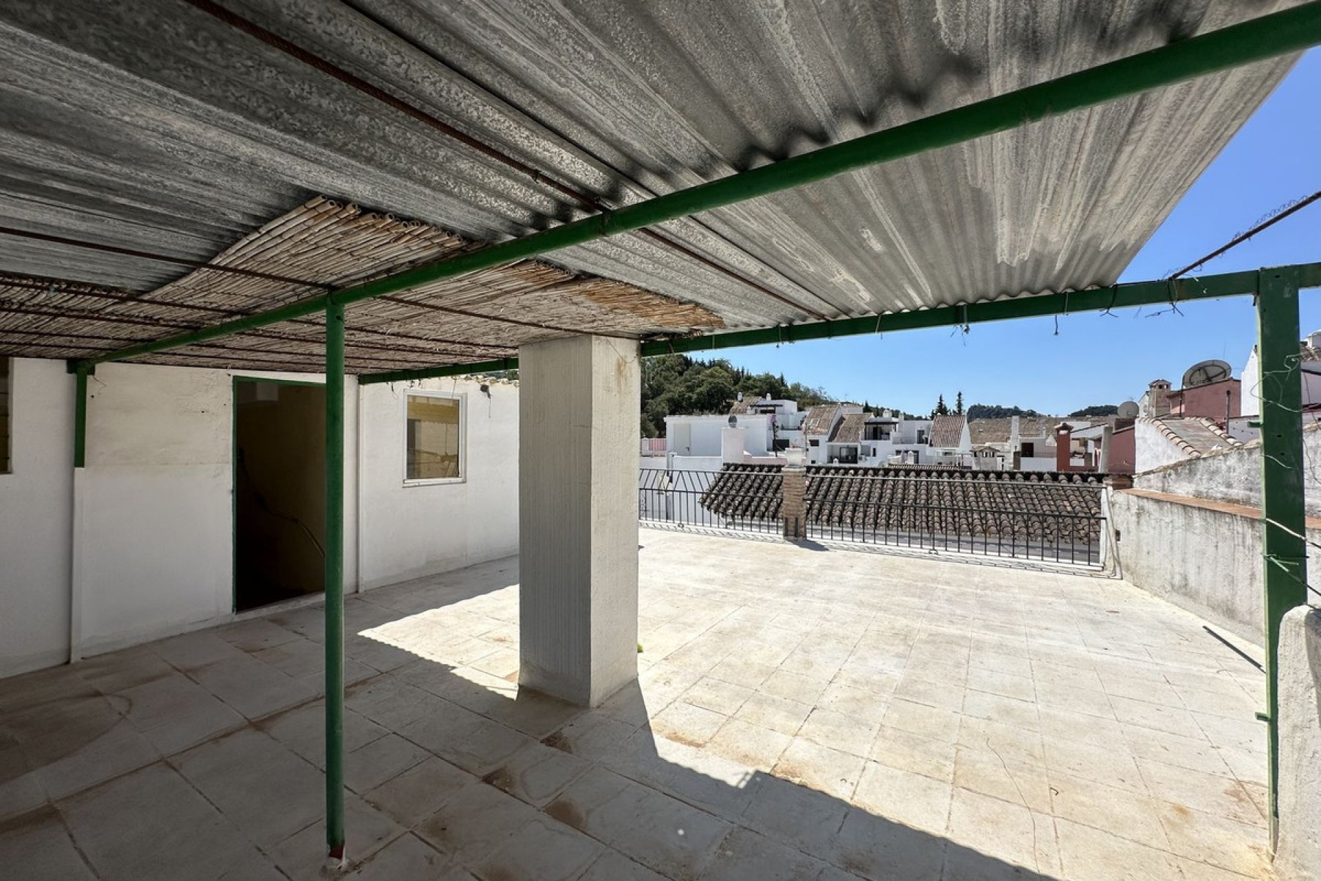 Reventa - House - Semi-Detached House - Benahavís - Benahavís Centro