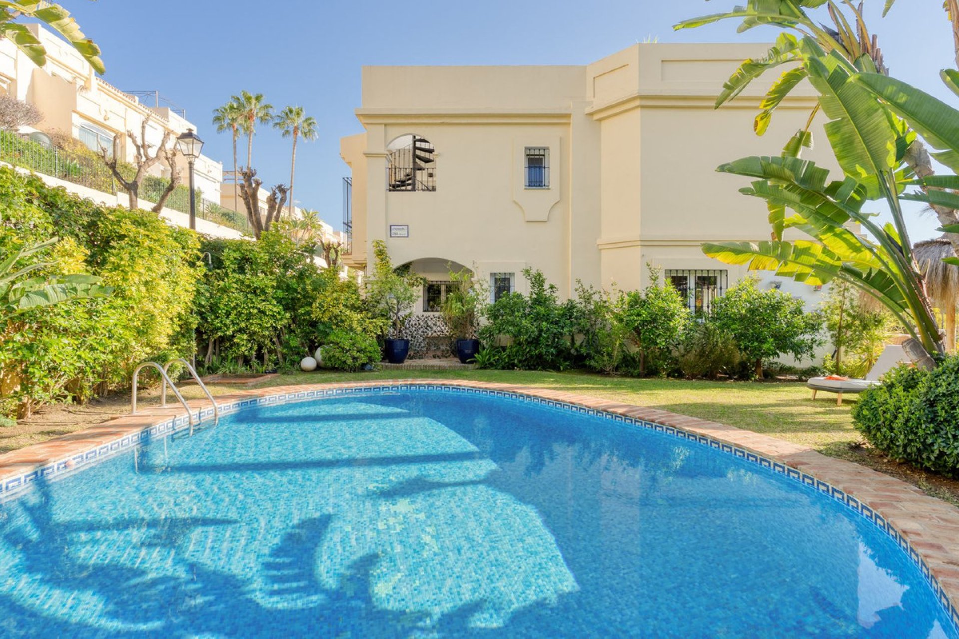 Reventa - House - Semi-Detached House - Benahavís - La Quinta