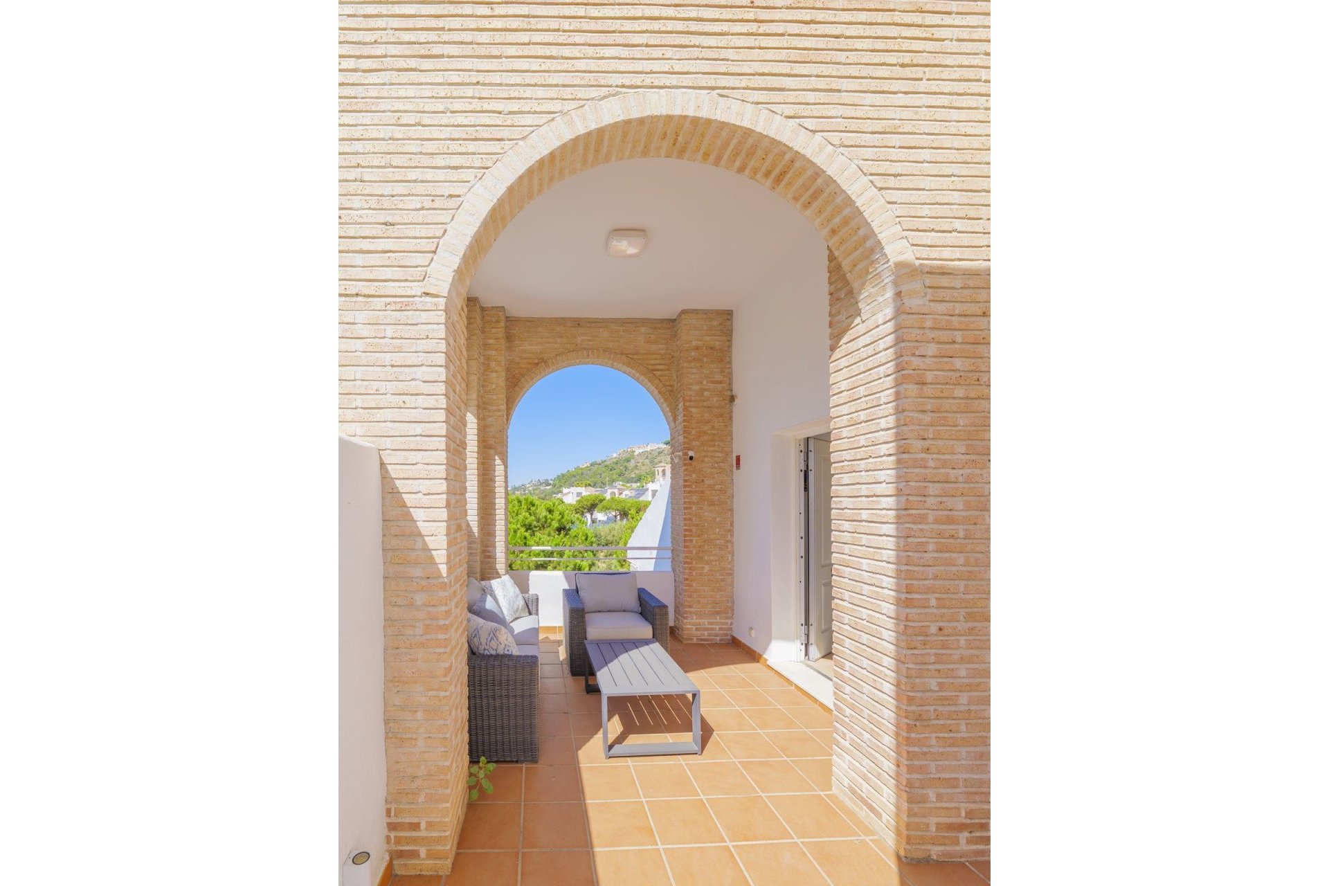 Reventa - House - Semi-Detached House - Benalmádena - Benalmadena Centro