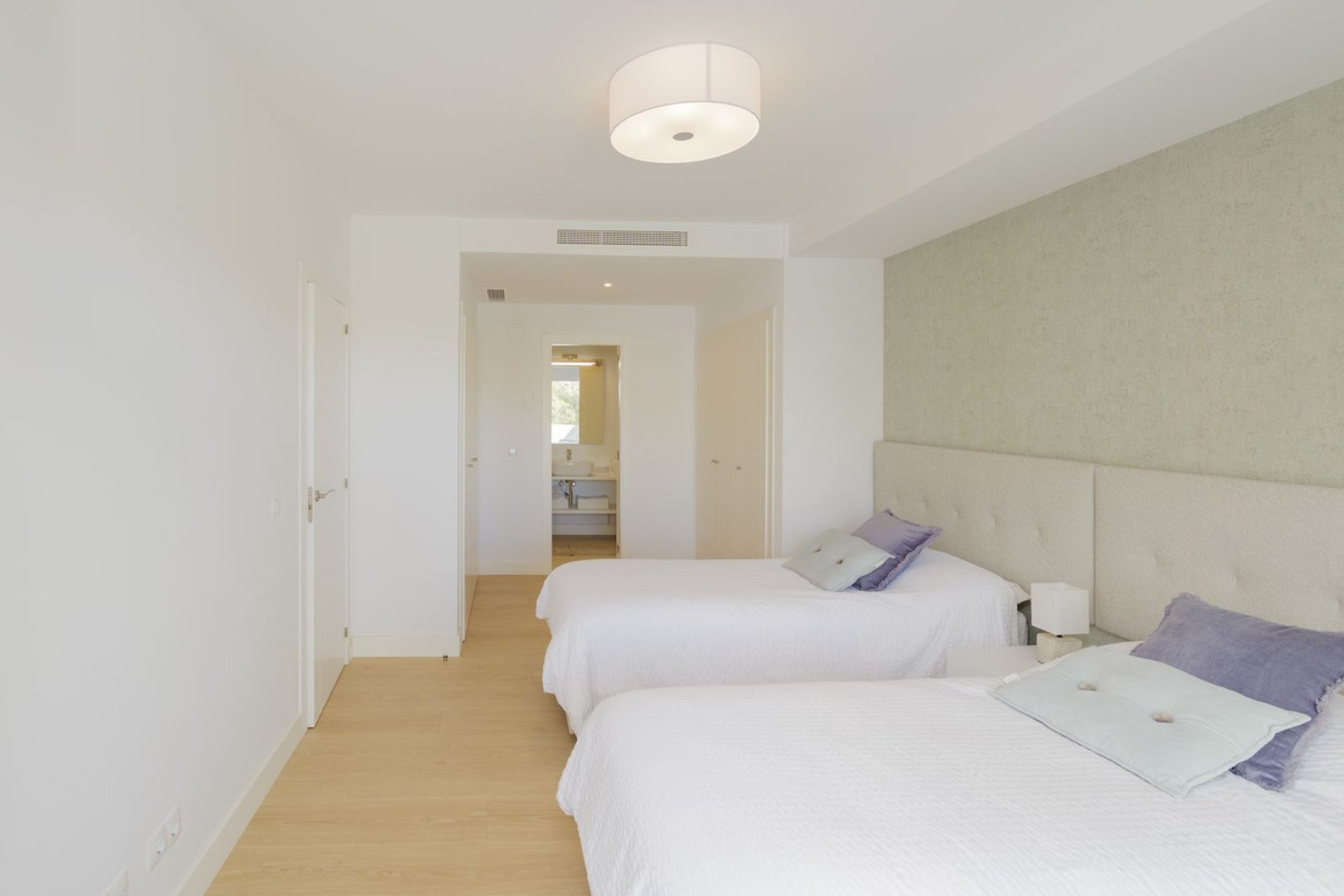 Reventa - House - Semi-Detached House - Benalmádena - Benalmadena Centro