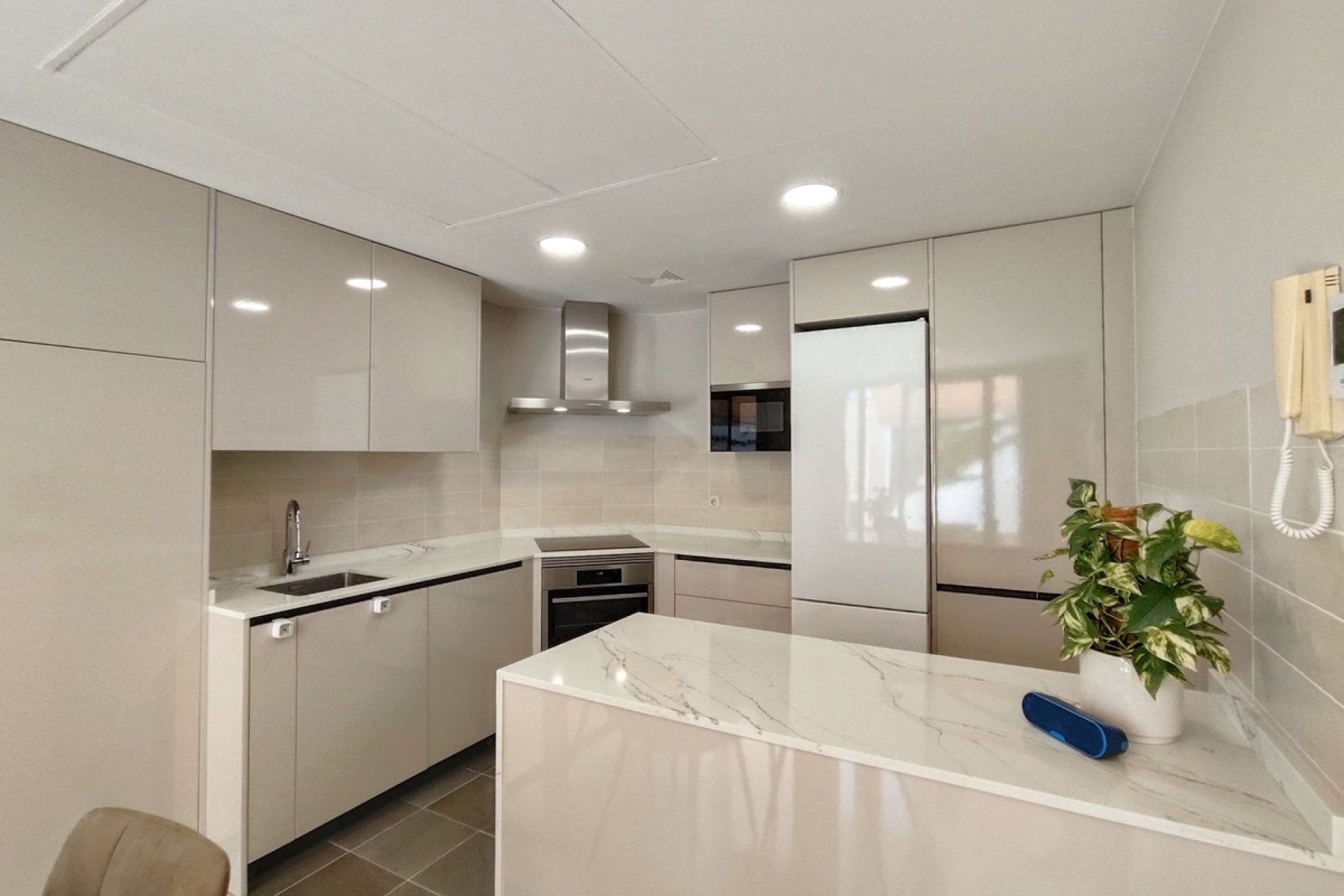 Reventa - House - Semi-Detached House - Casares - Casares Centro