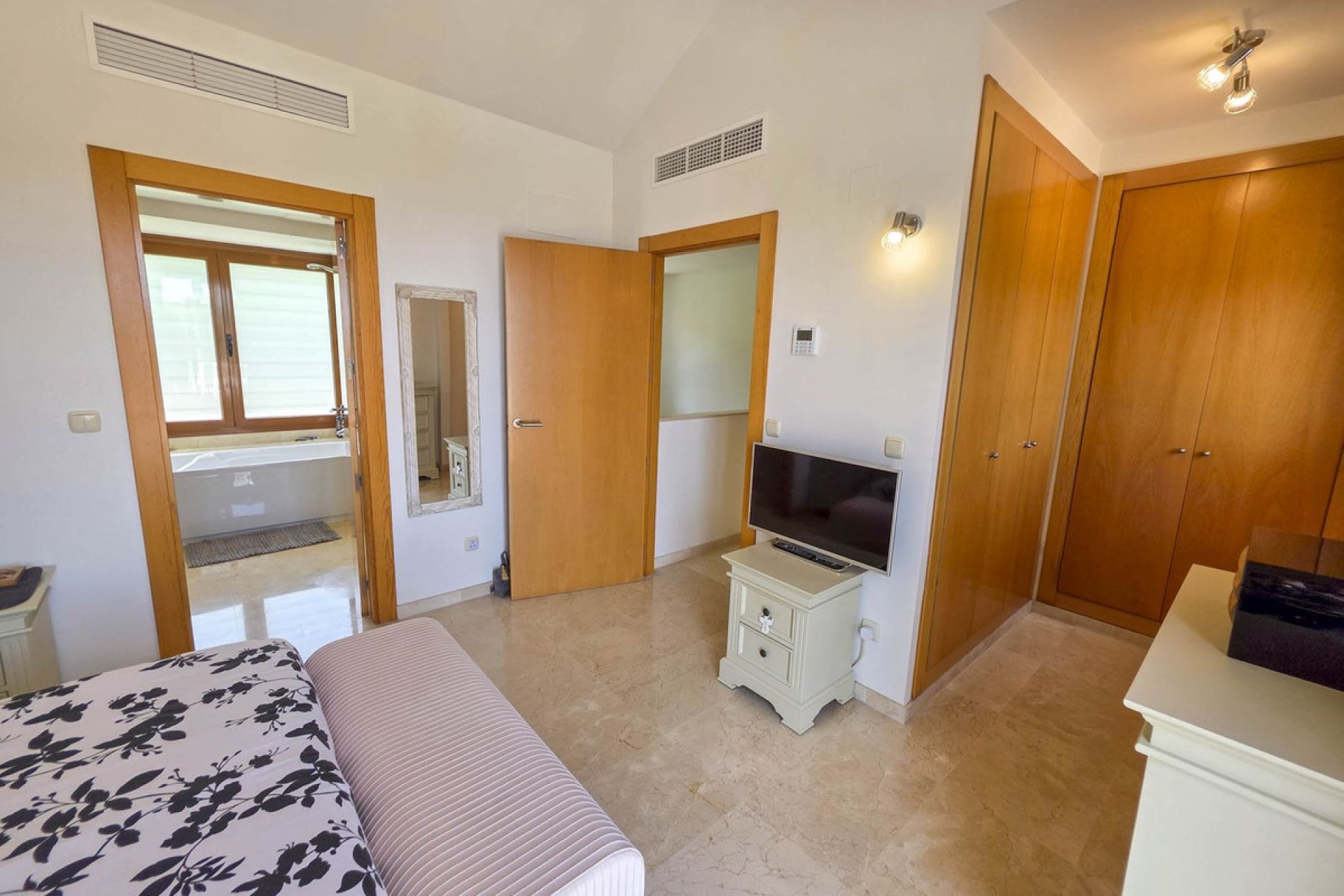 Reventa - House - Semi-Detached House - Casares - Casares Playa