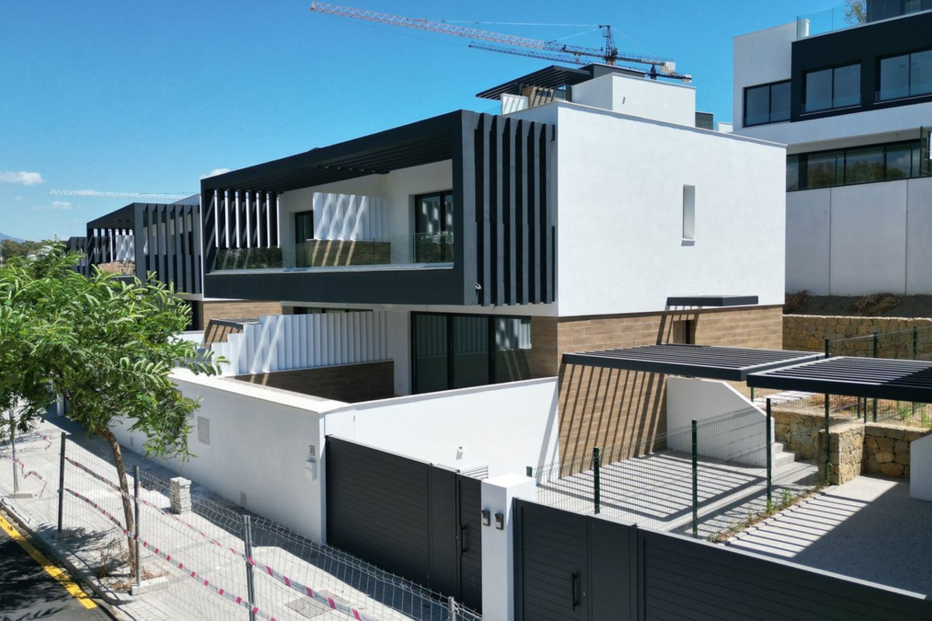 Reventa - House - Semi-Detached House - Estepona - Estepona Centro