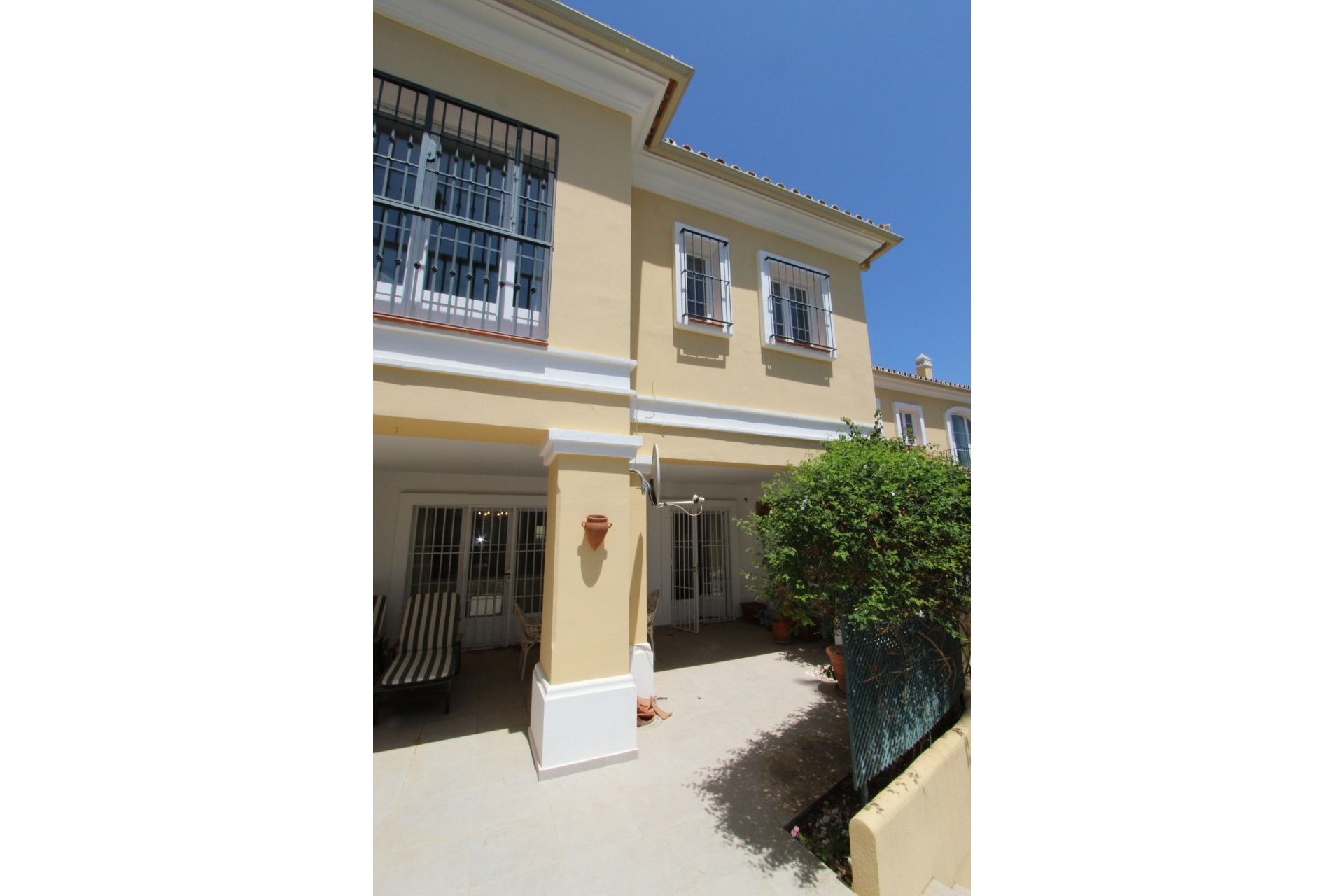 Reventa - House - Semi-Detached House - Marbella - Elviria