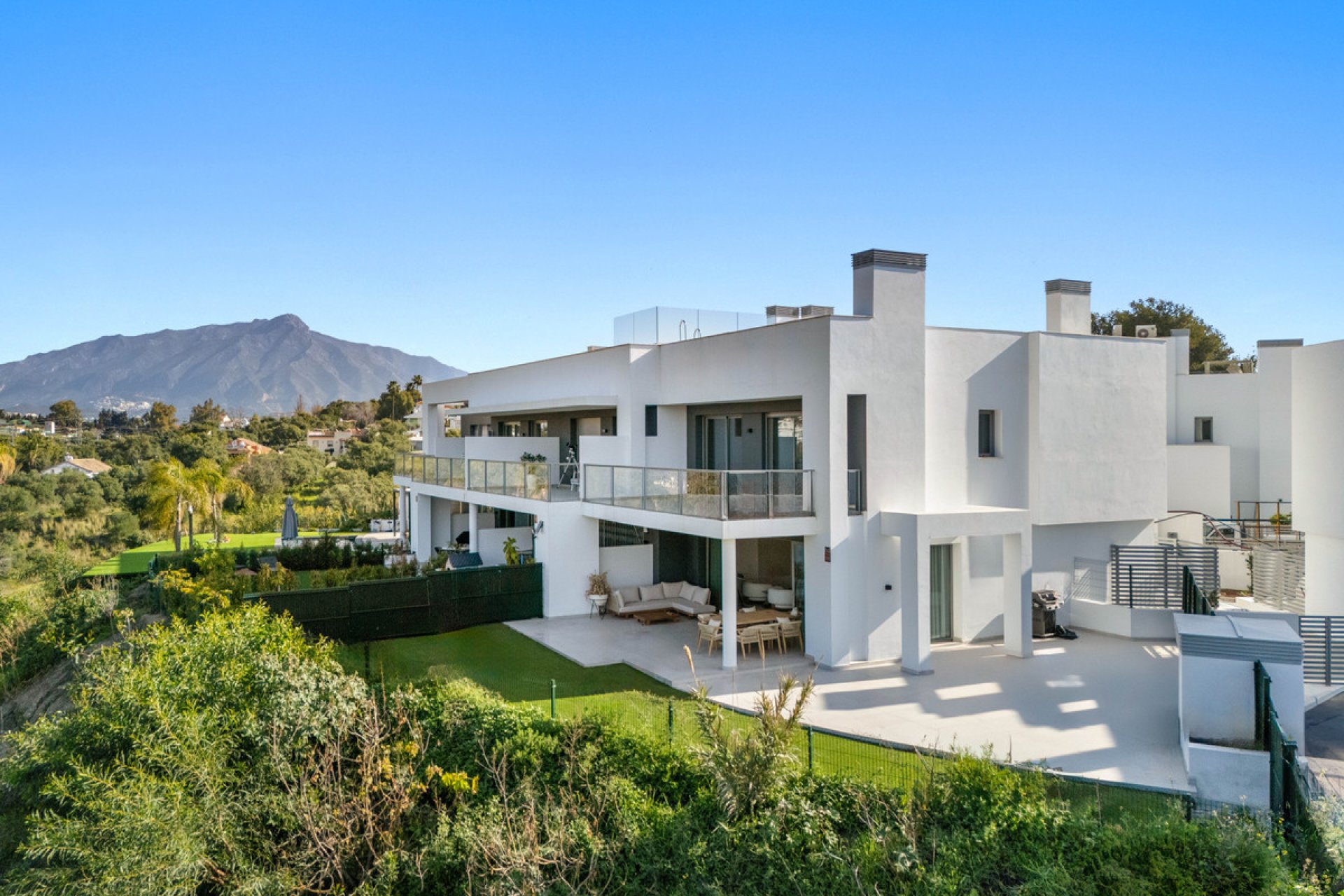 Reventa - House - Semi-Detached House - Marbella - Guadalmina Alta