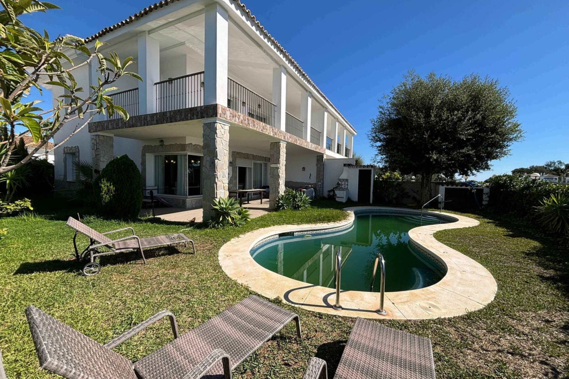 Reventa - House - Semi-Detached House - Marbella - La Mairena