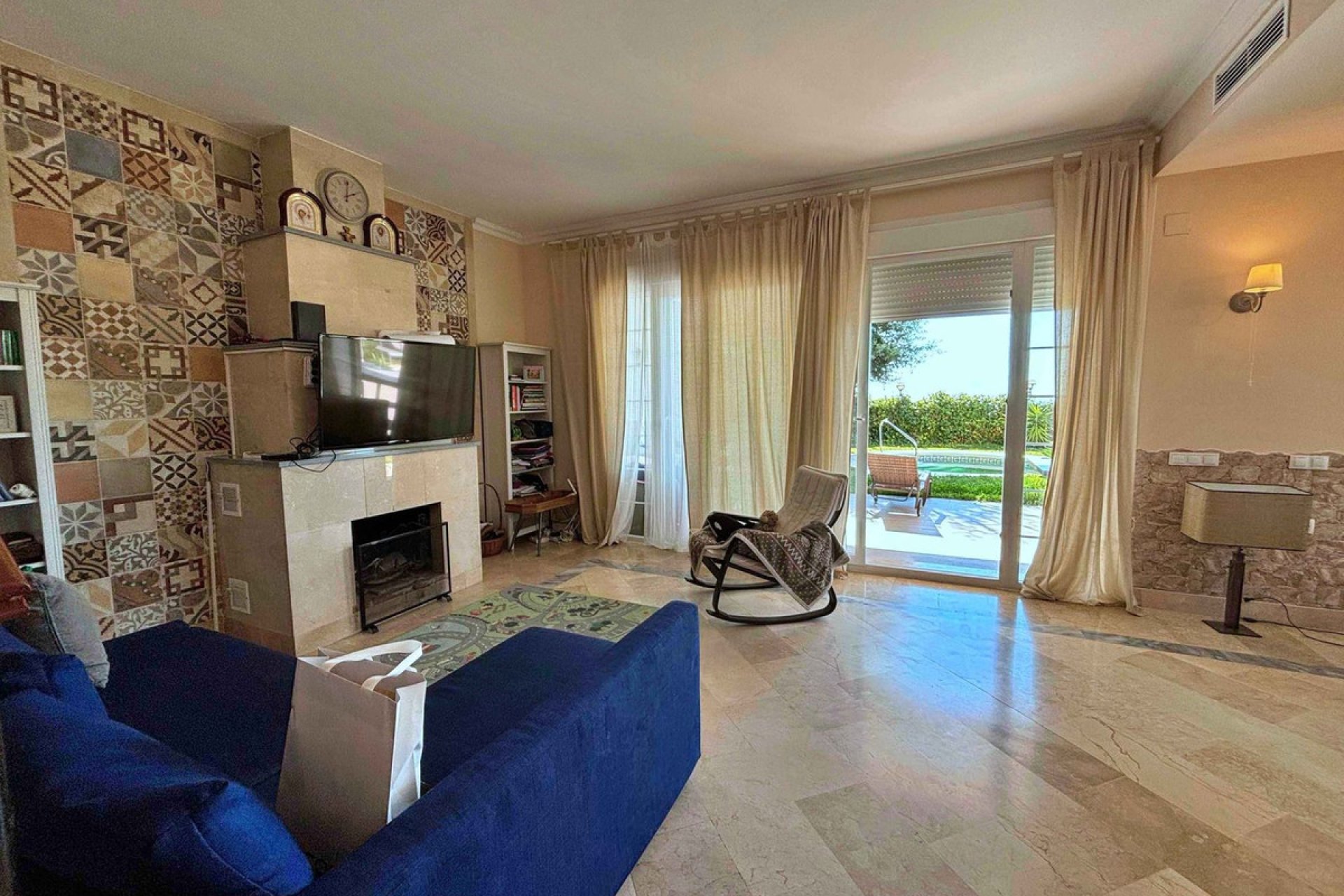 Reventa - House - Semi-Detached House - Marbella - La Mairena