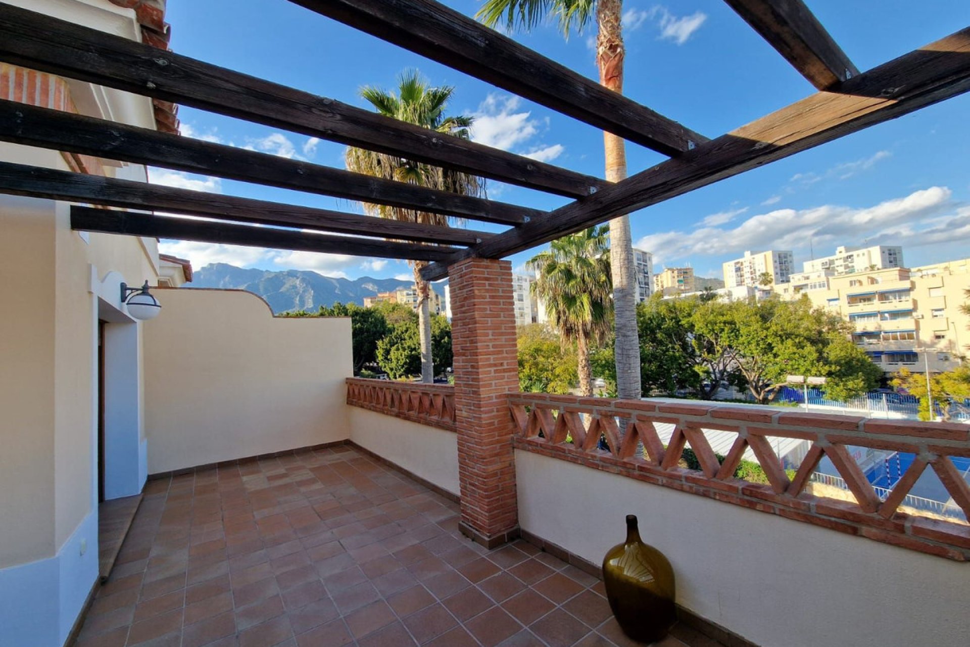 Reventa - House - Semi-Detached House - Marbella - Marbella Centro